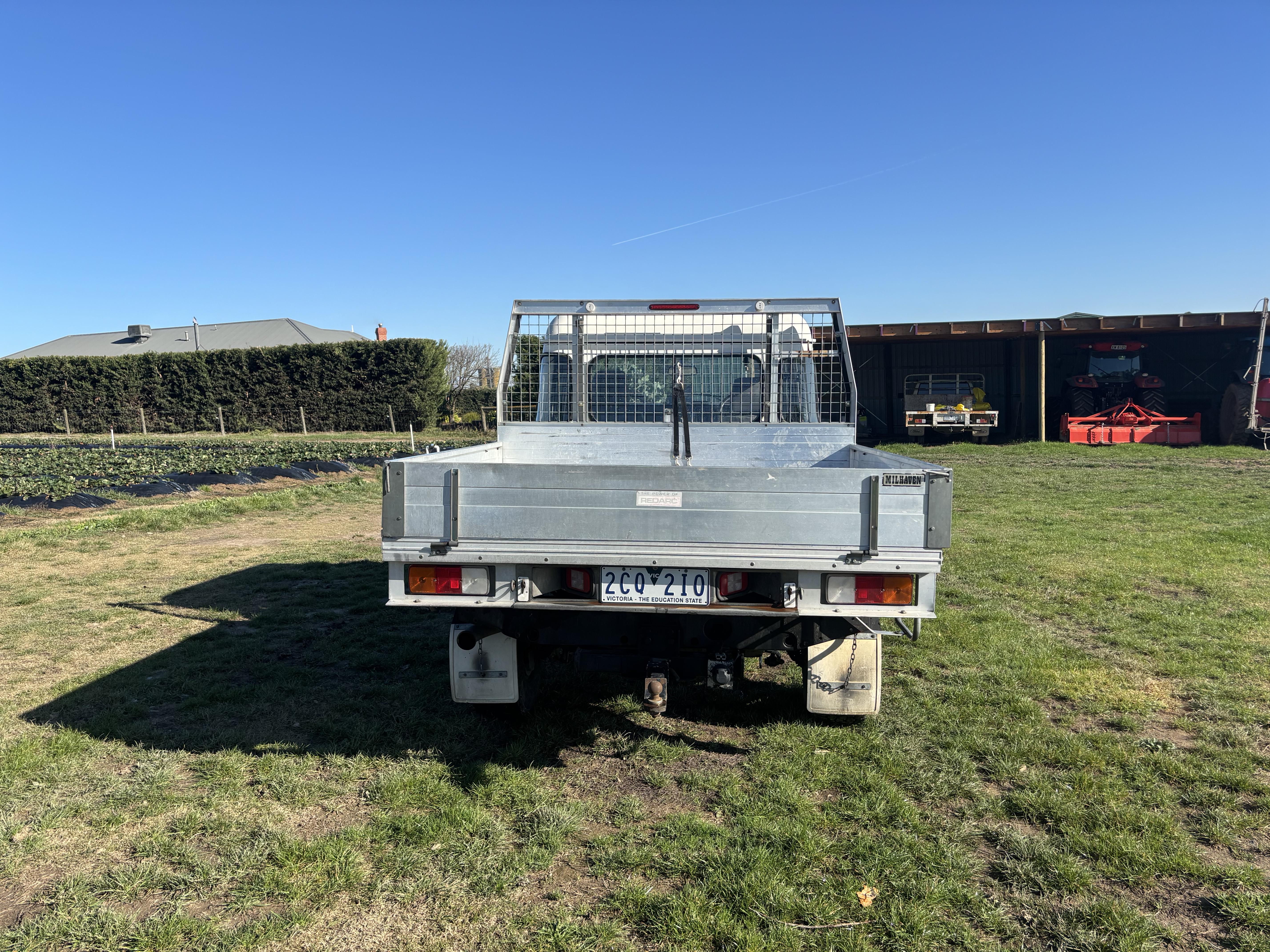 2006 LAND ROVER DEFENDER 130 TD5 4X4 DUAL CAB UTE 