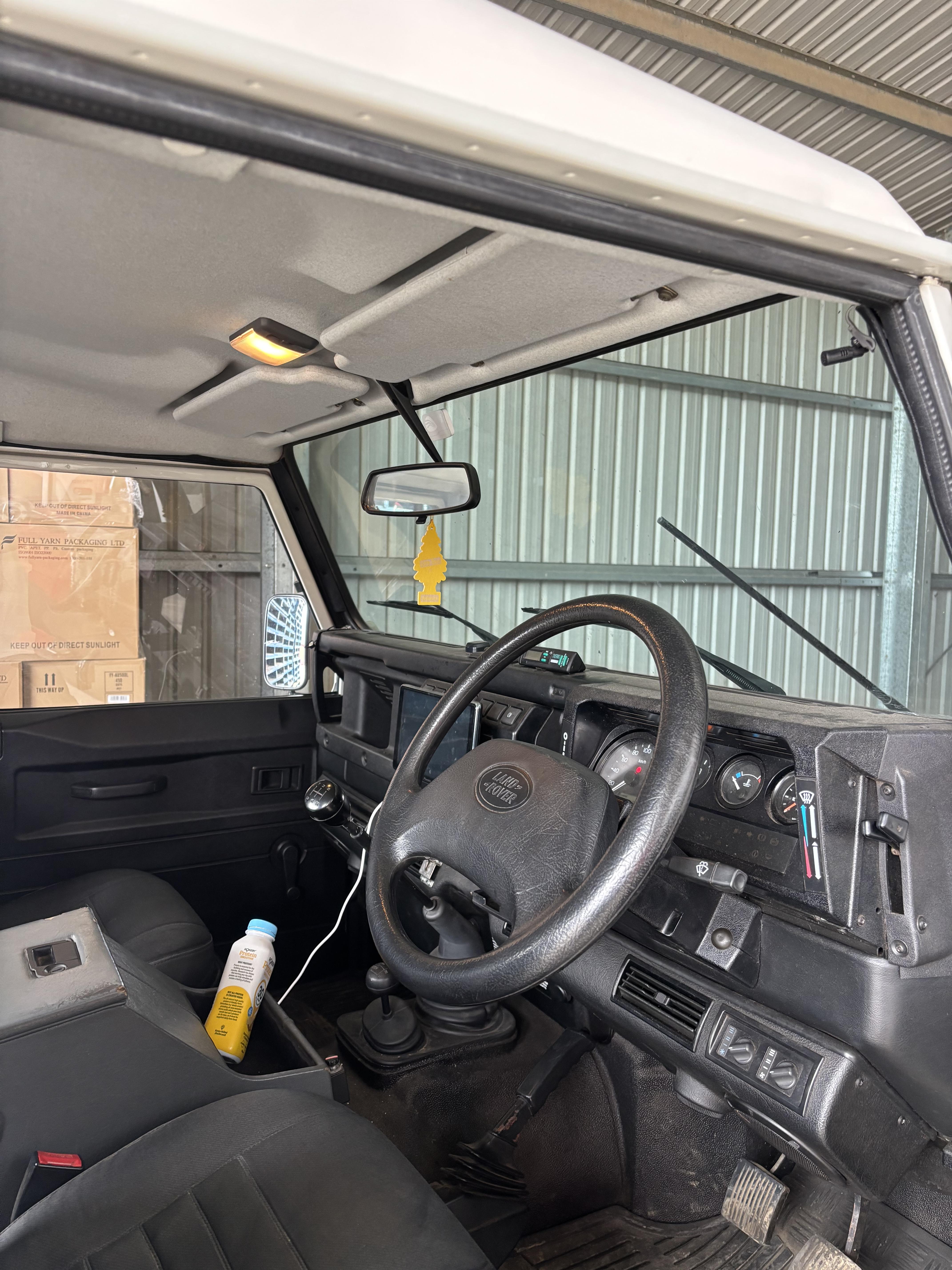 2006 LAND ROVER DEFENDER 130 TD5 4X4 DUAL CAB UTE 