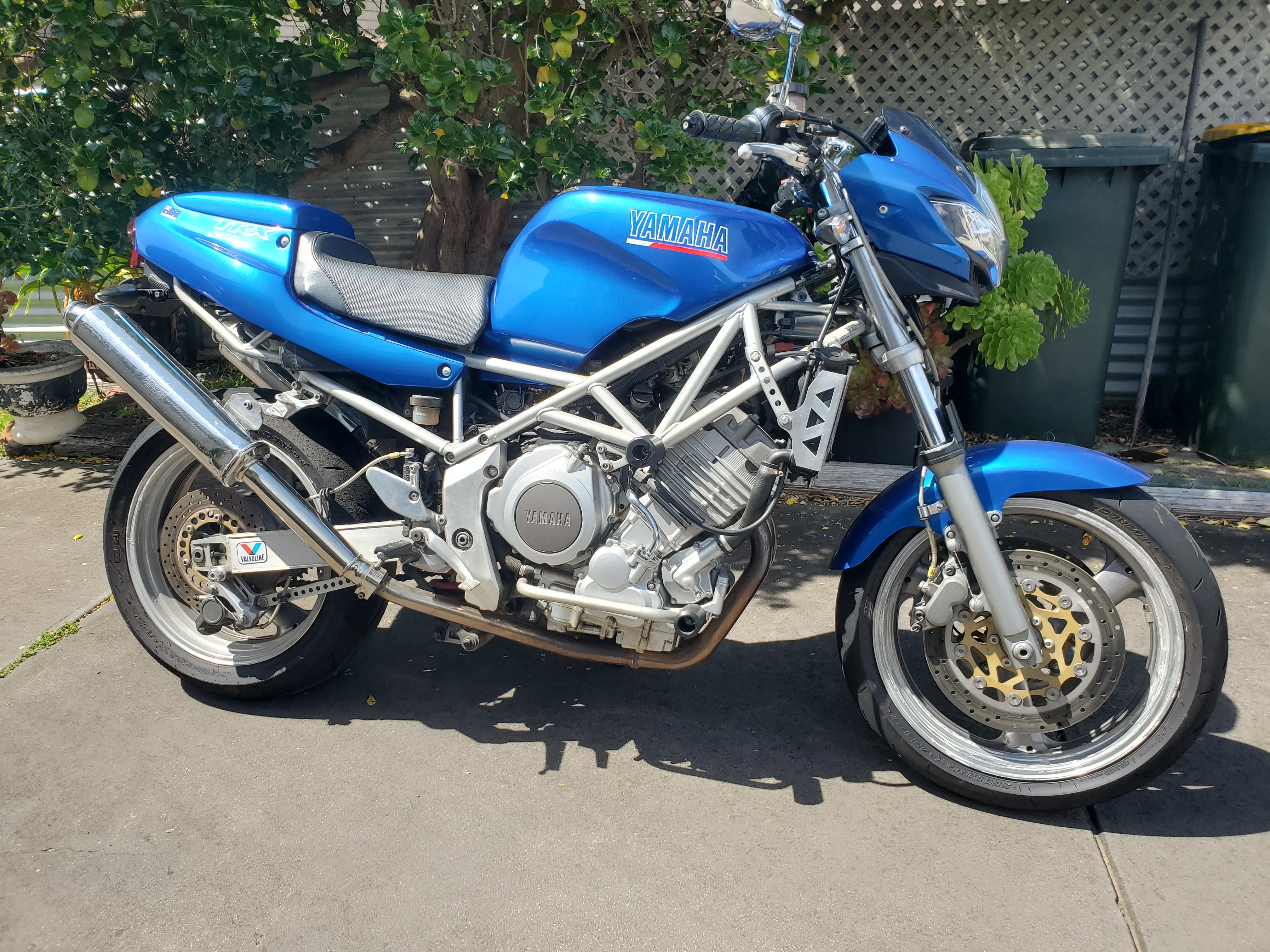 1999 YAMAHA TRX850 SUPER TWIN SPORTS