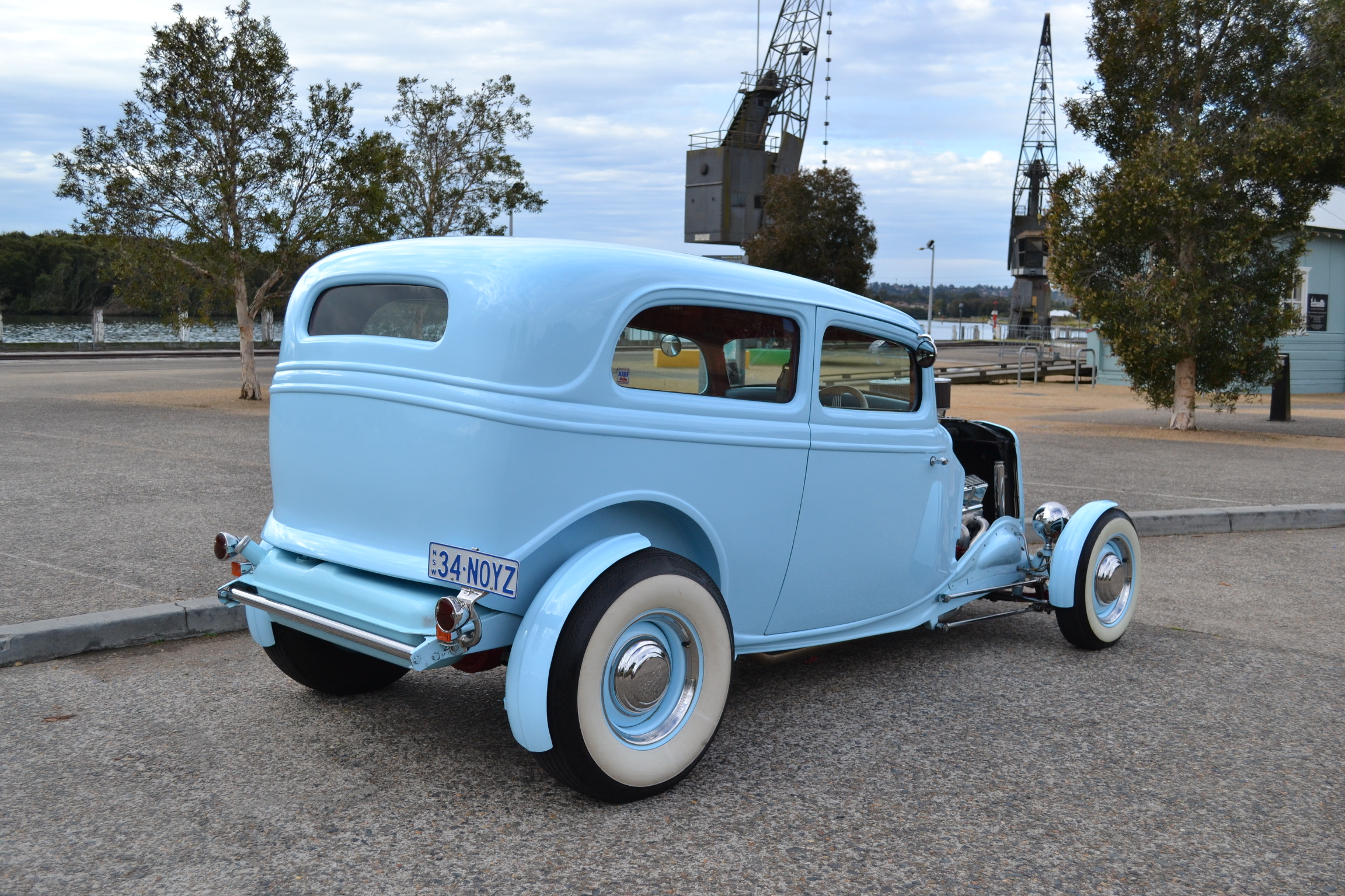 1934 FORD TUDOR HOT ROD