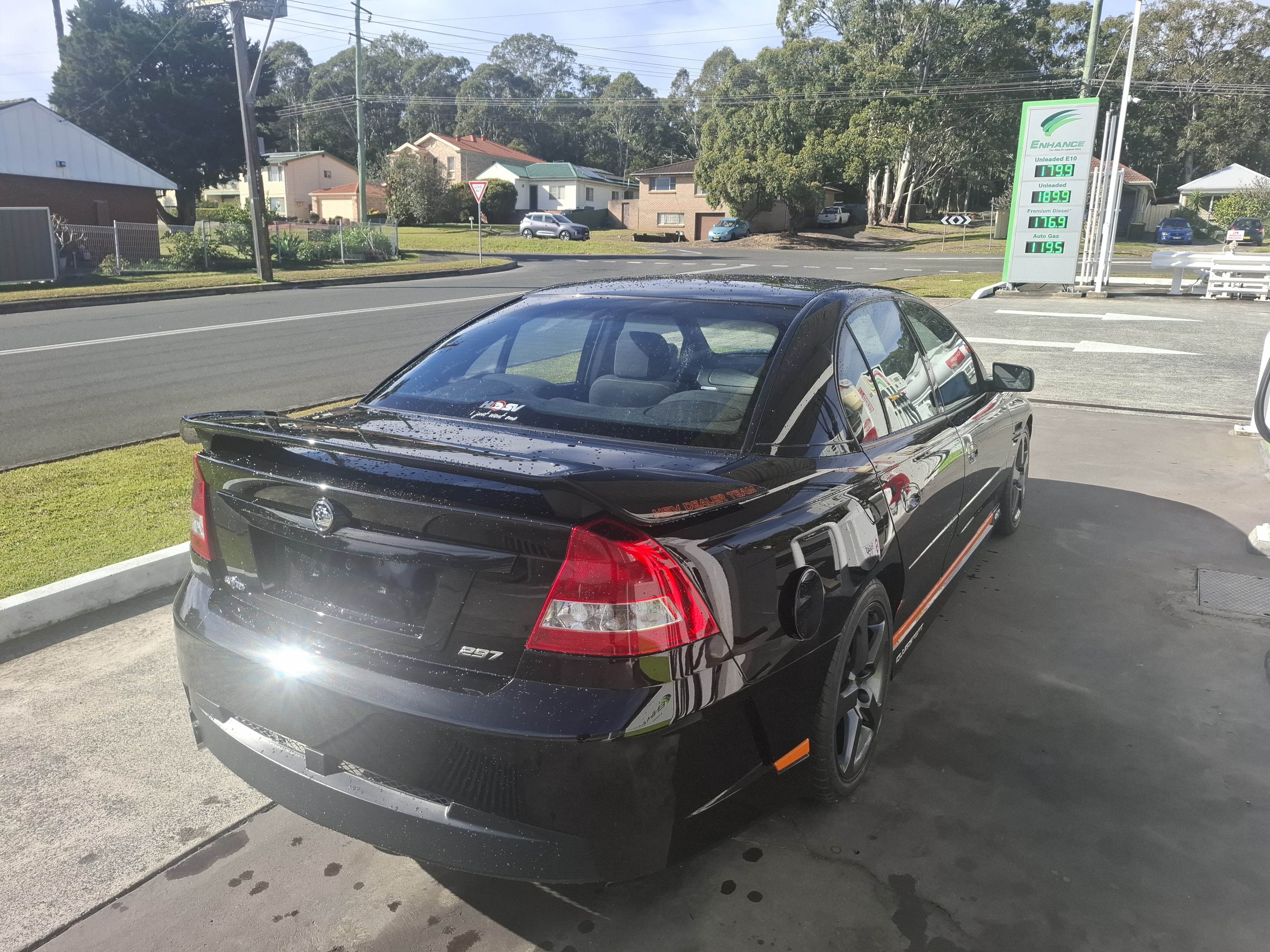 2006 HSV CLUBSPORT Z SERIES HSV DEALER TEAM EDITION 6 SP MANUAL 4D SEDAN