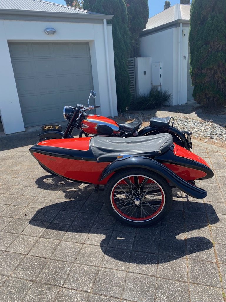 1952 ARIEL SQUARE FOUR MARK I OUTFIT