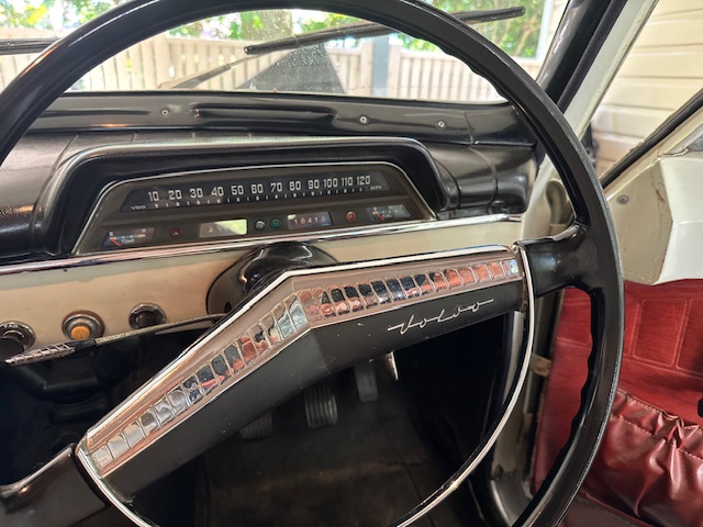 1966 VOLVO 1 22S AMAZON 2D SEDAN
