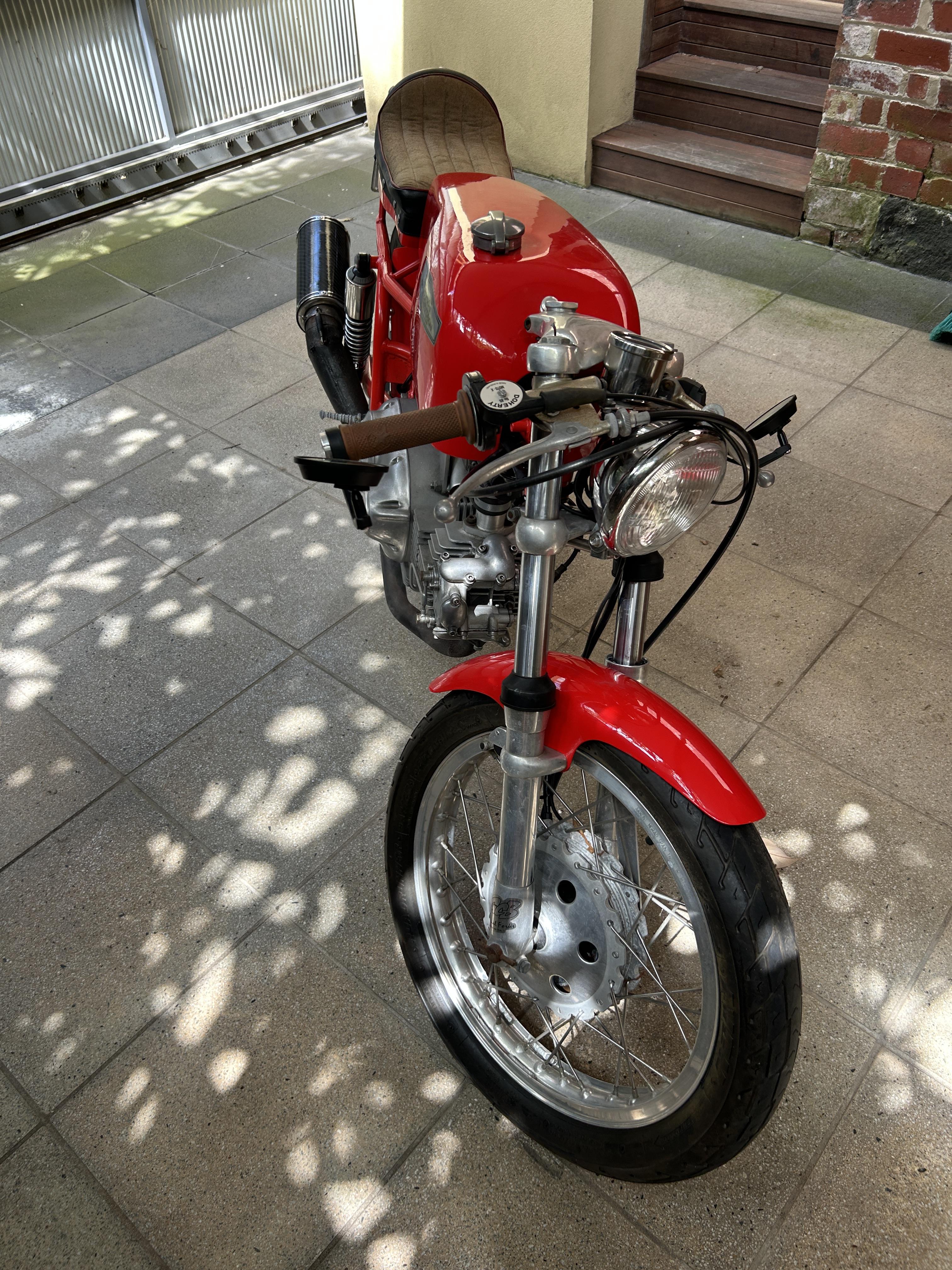 1974 AERMACCHI HARLEY-DAVIDSON CAFE RACER ALA D'ORO TRIBUTE