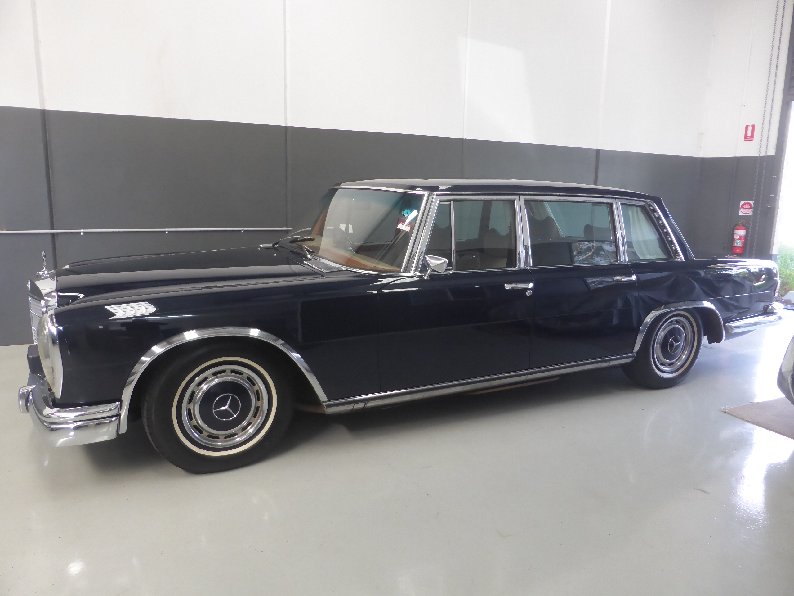 1970 MERCEDES-BENZ 600 GRAND GROSSER 3 SP AUTOMATIC 4D SEDAN