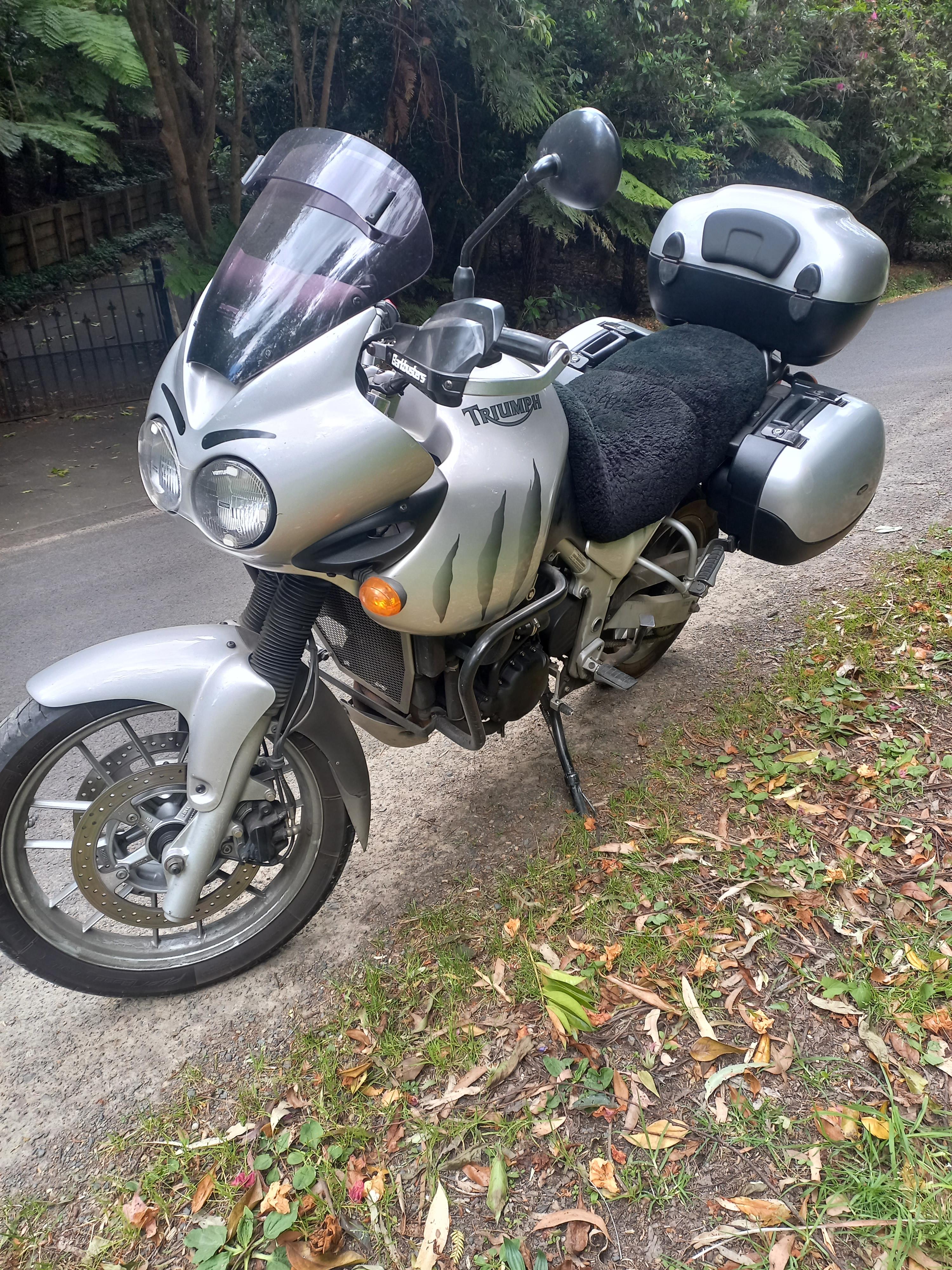 2005 TRIUMPH TIGER 955i SPORTS