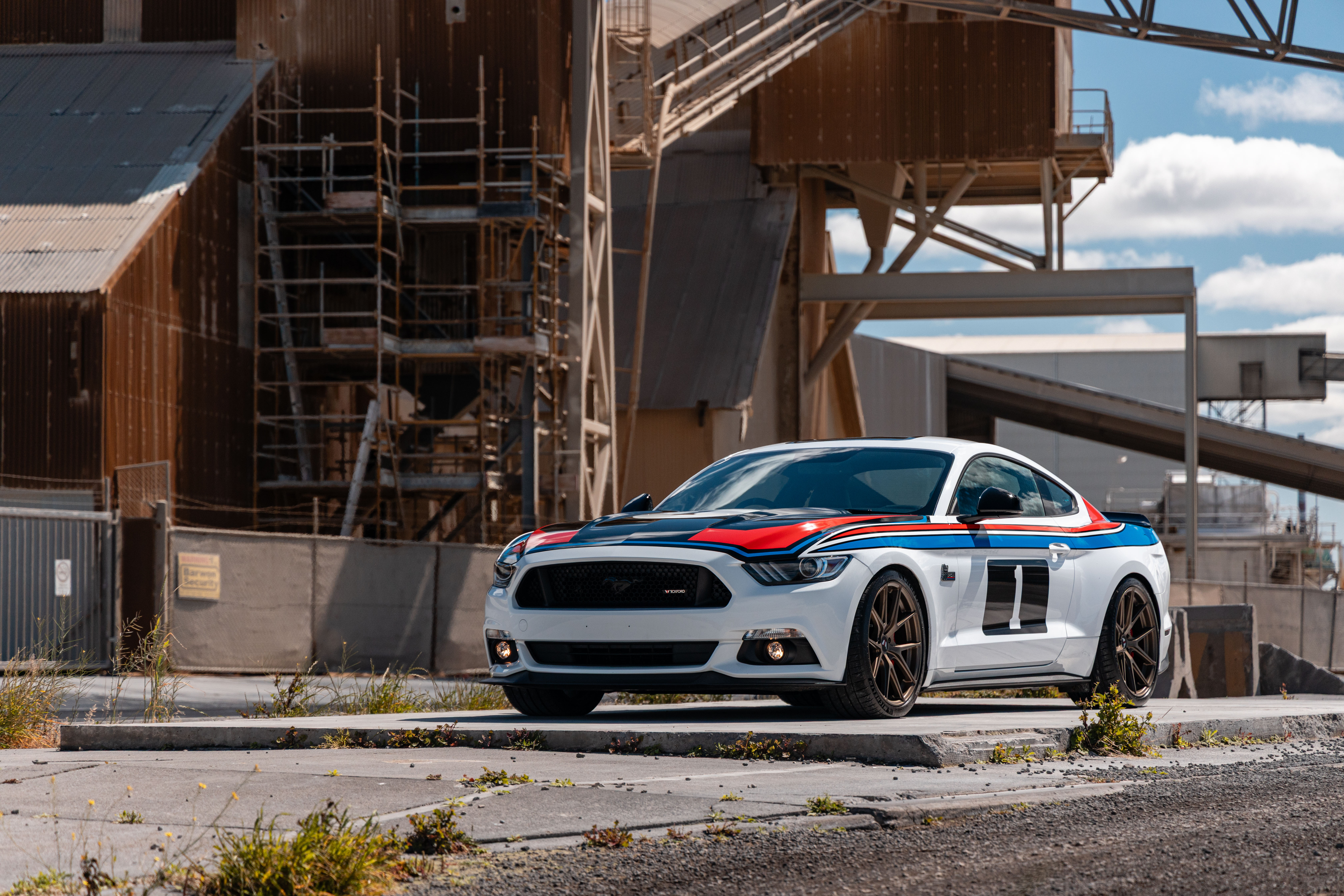 2017 FORD MUSTANG GT TICKFORD BATHURST 77 - ALLAN MOFFAT SPECIAL COUPE