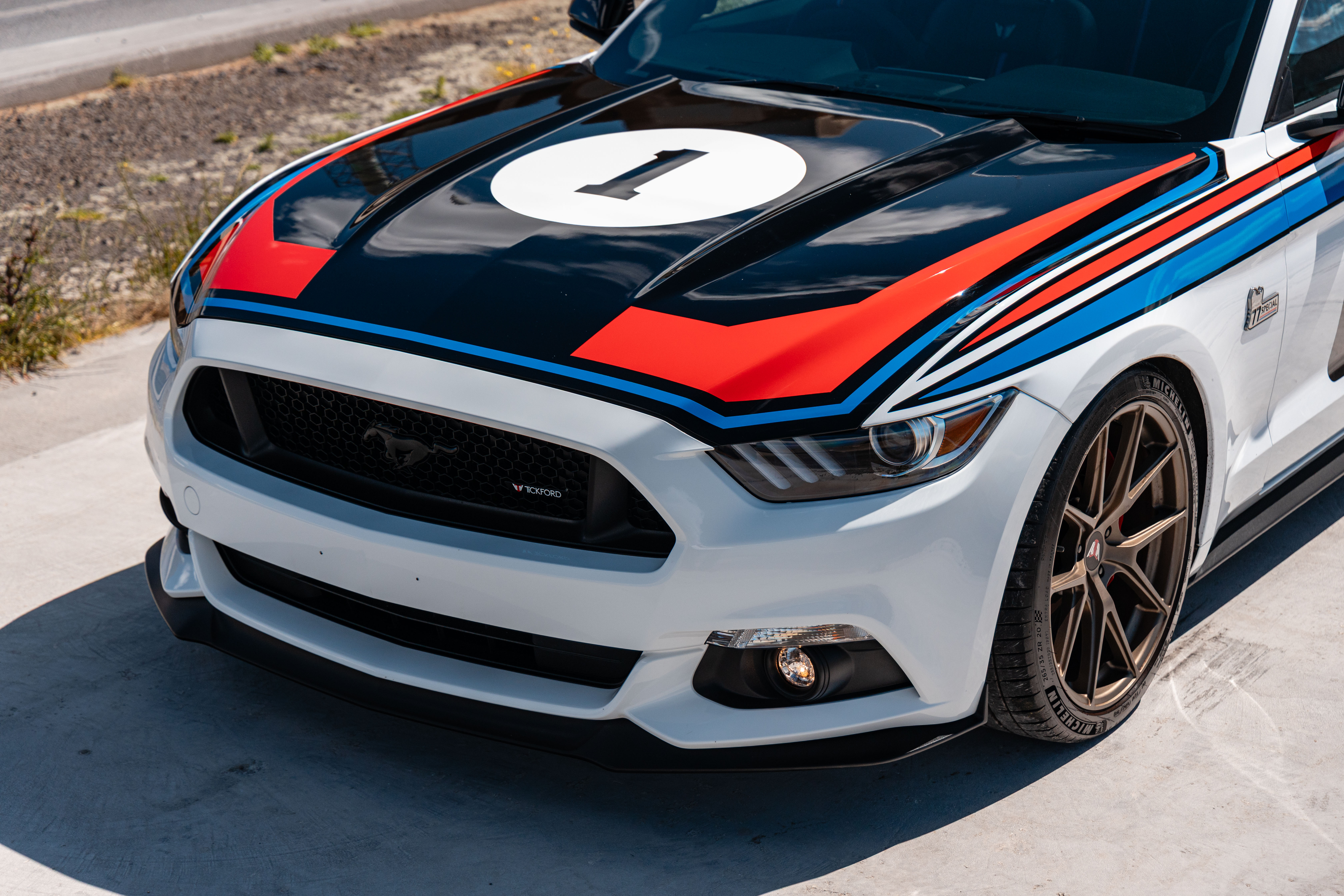 2017 FORD MUSTANG GT TICKFORD BATHURST 77 - ALLAN MOFFAT SPECIAL COUPE