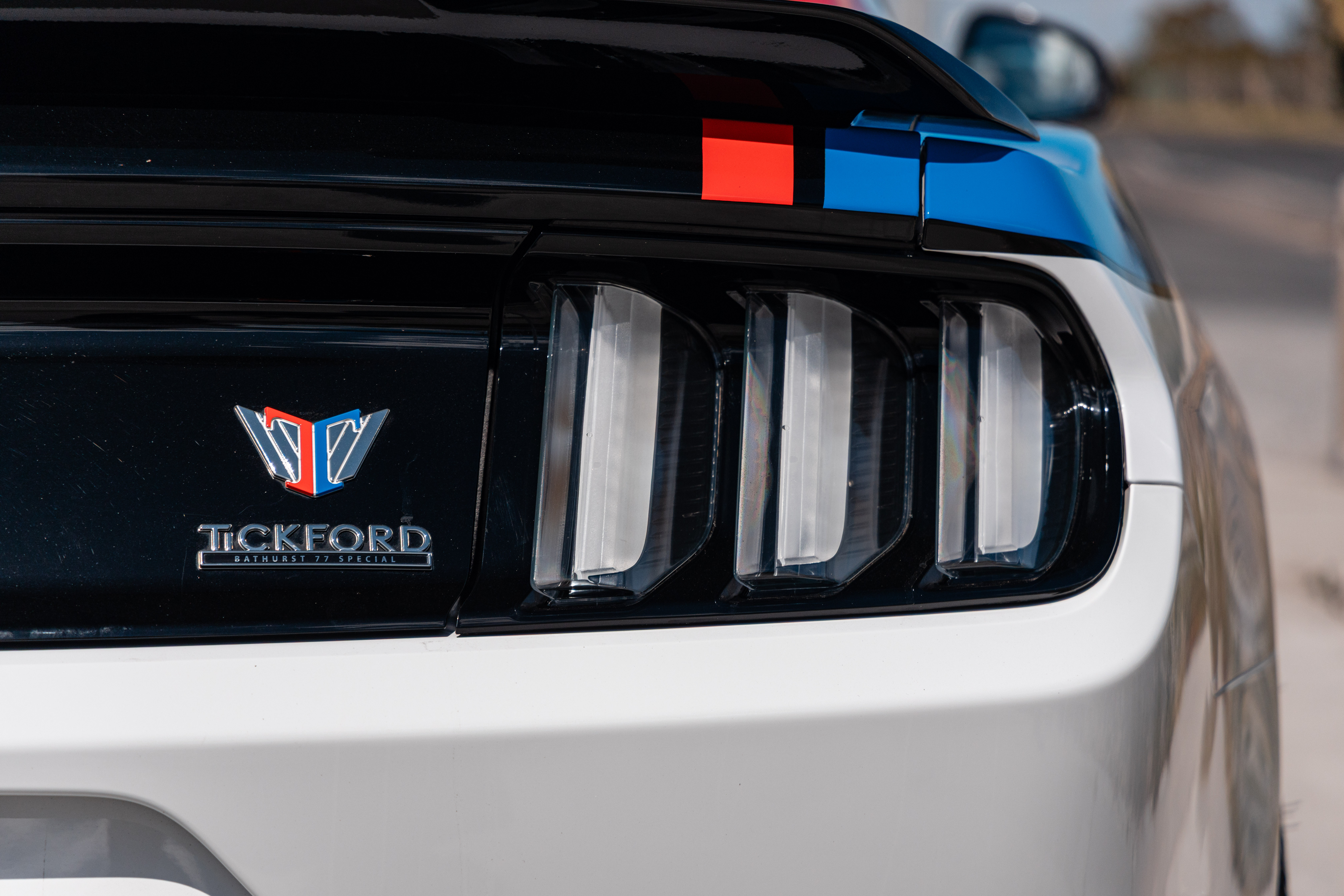 2017 FORD MUSTANG GT TICKFORD BATHURST 77 - ALLAN MOFFAT SPECIAL COUPE