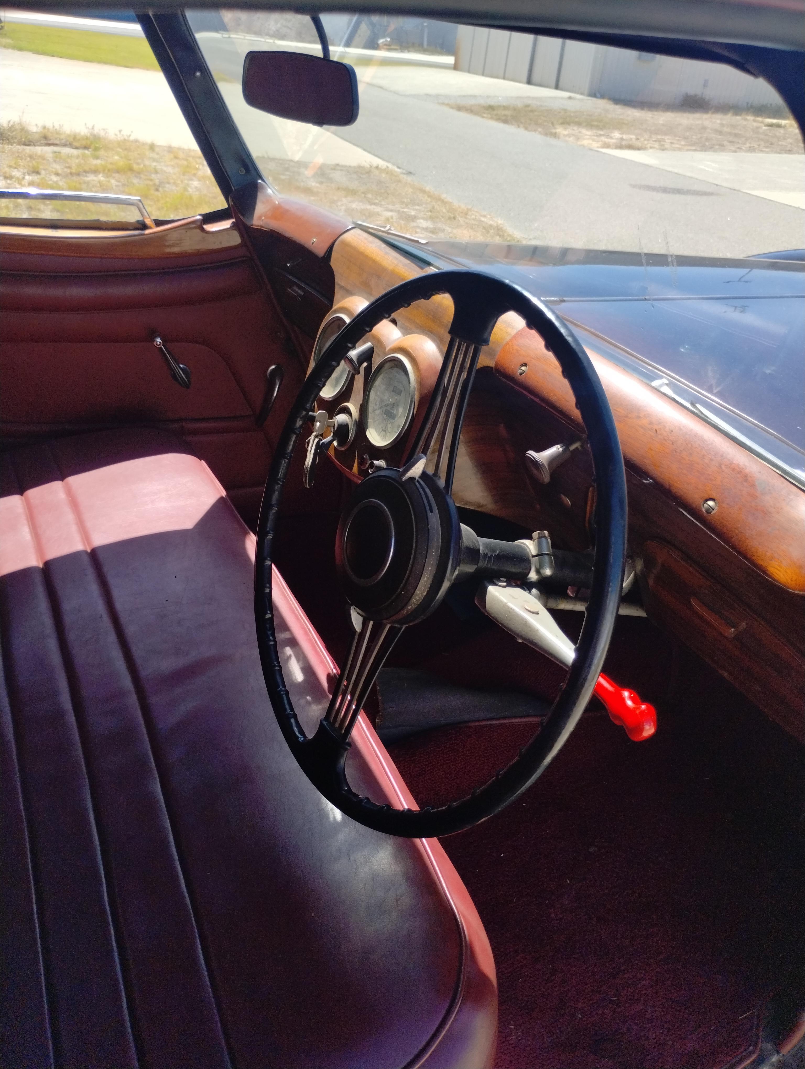 1948 TRIUMPH 1800 ROADSTER