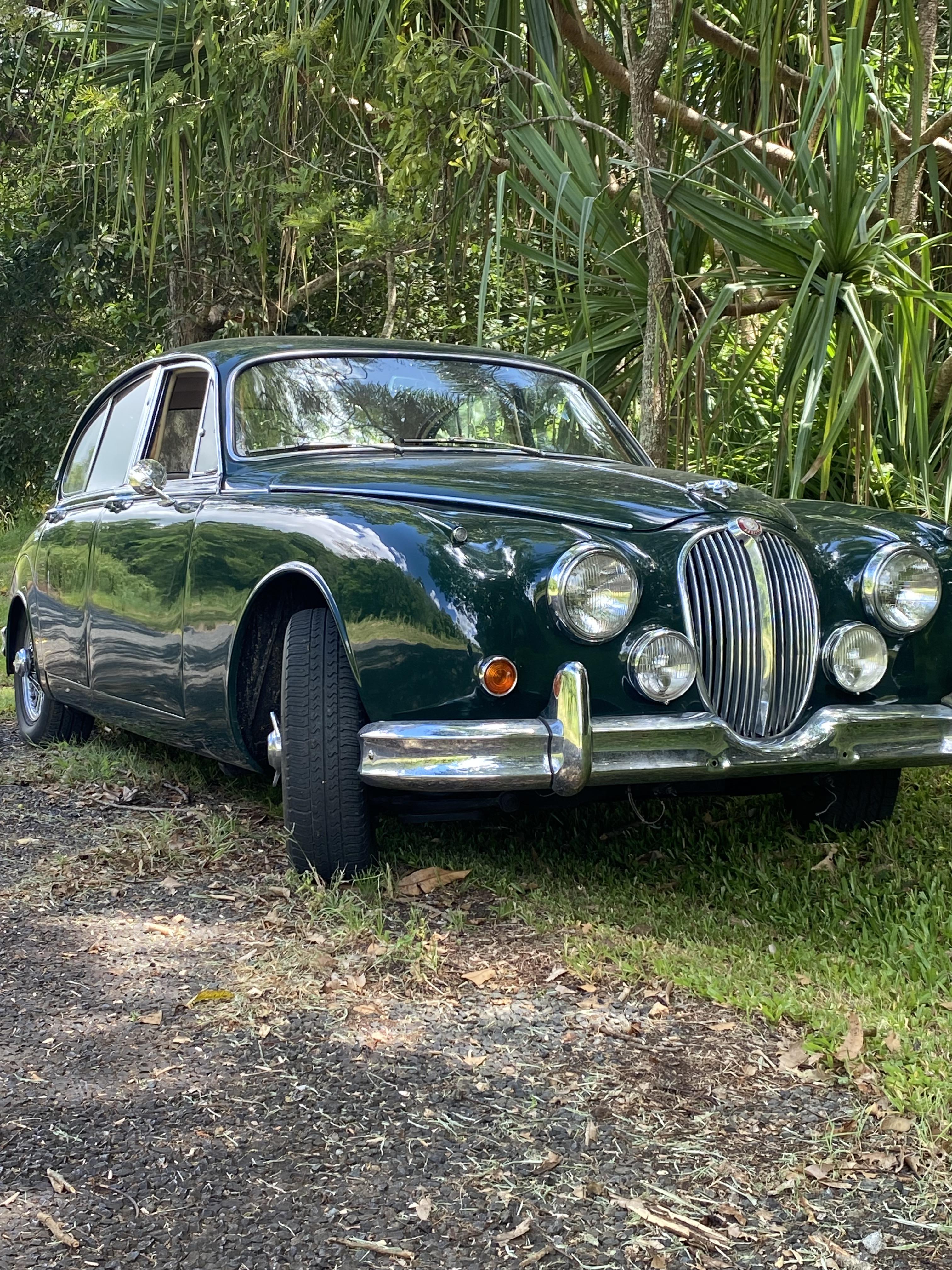 1962 JAGUAR MKII 3.8 SEDAN