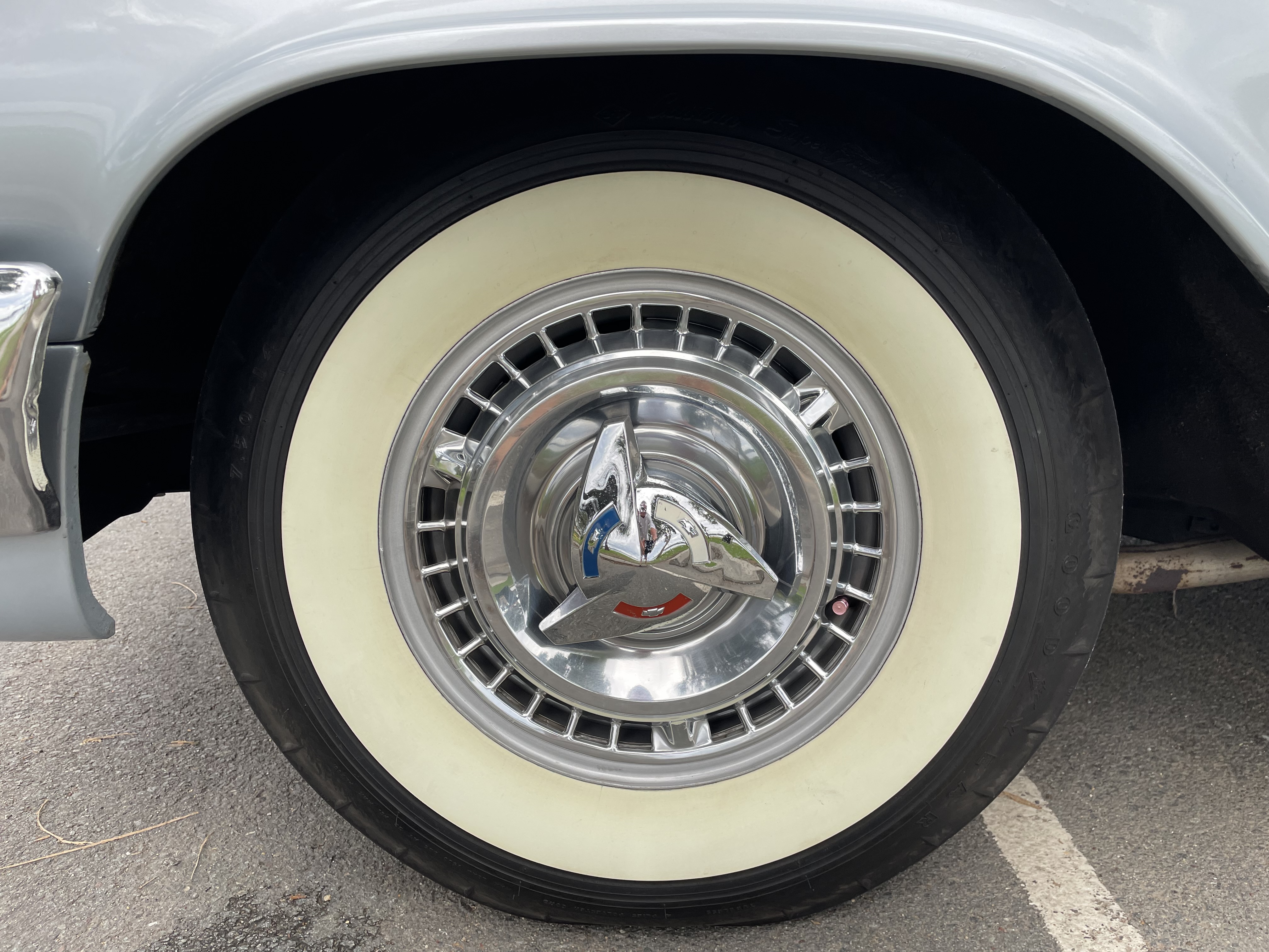 1961 CHEVROLET IMPALA SS MANUAL COUPE