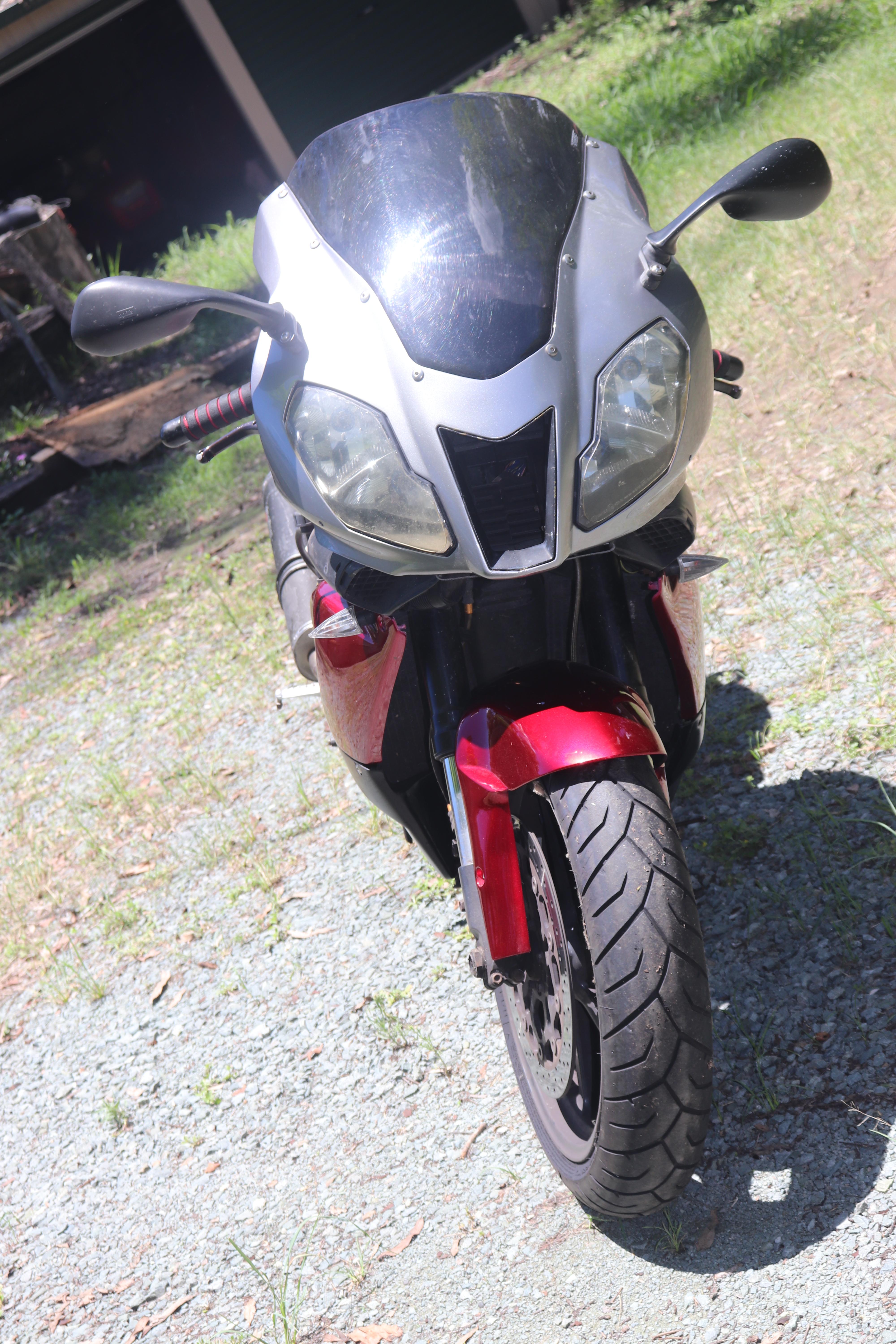 2000 APRILIA SL 1000 FALCO ROAD 