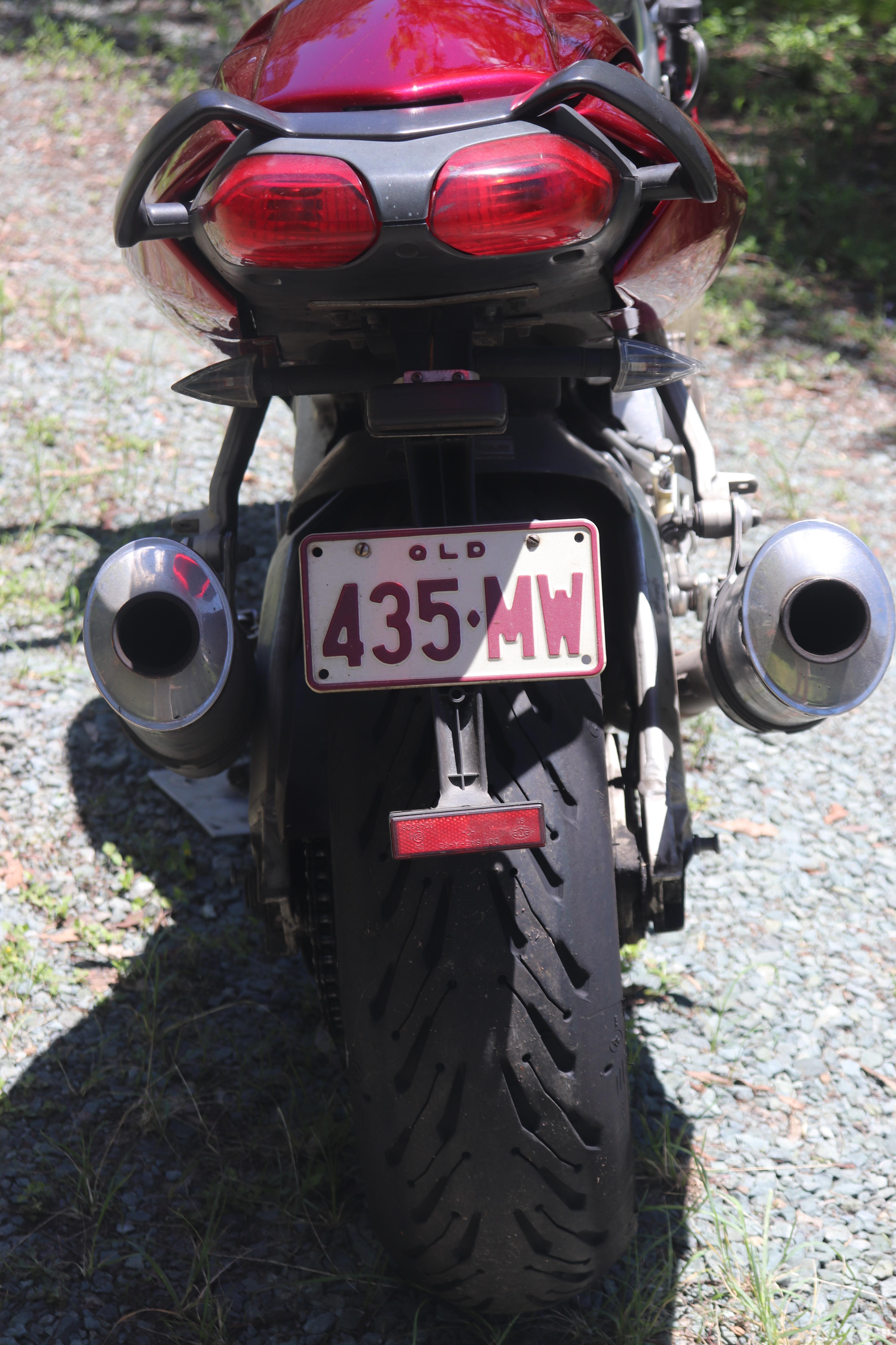2000 APRILIA SL 1000 FALCO ROAD 
