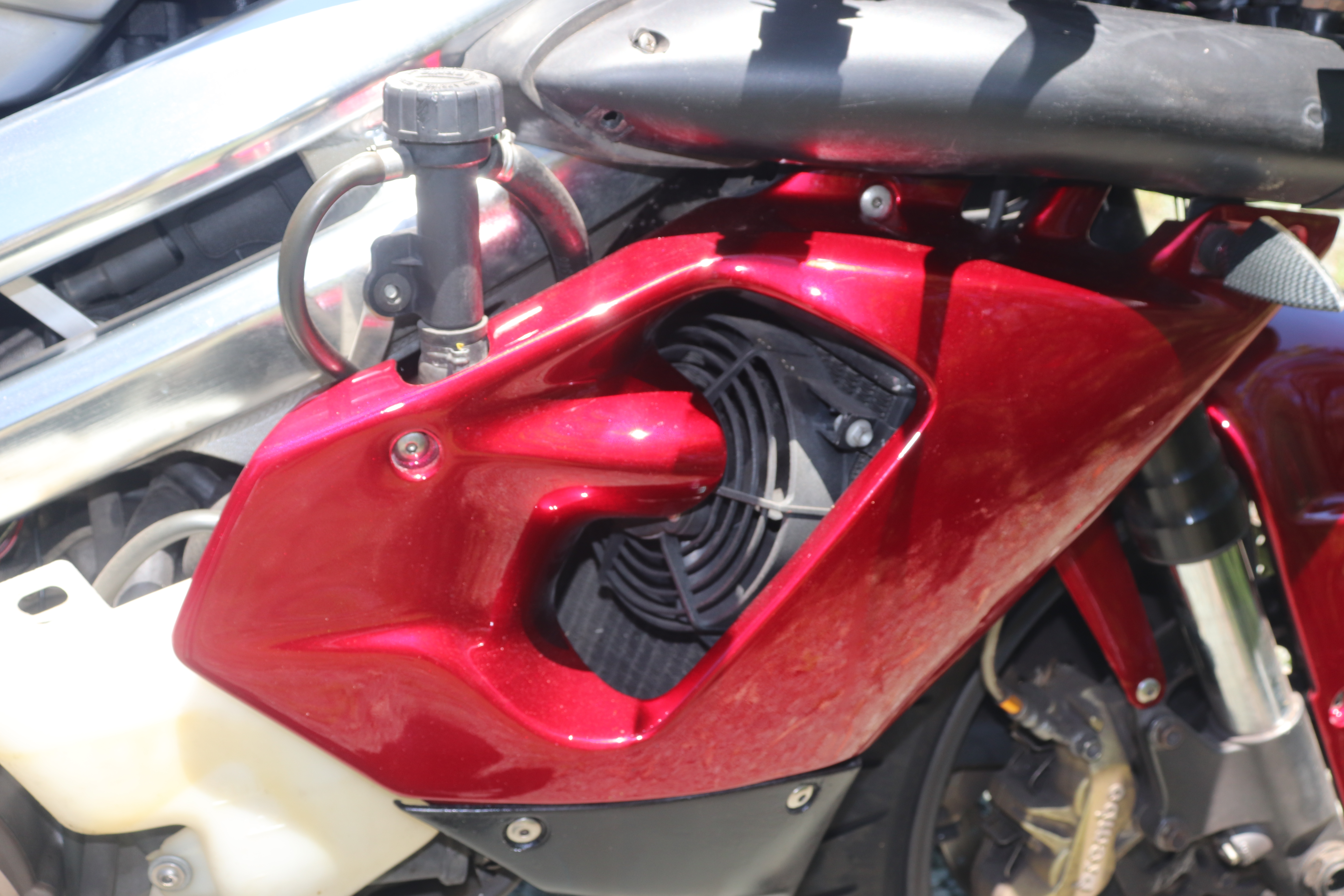 2000 APRILIA SL 1000 FALCO ROAD 