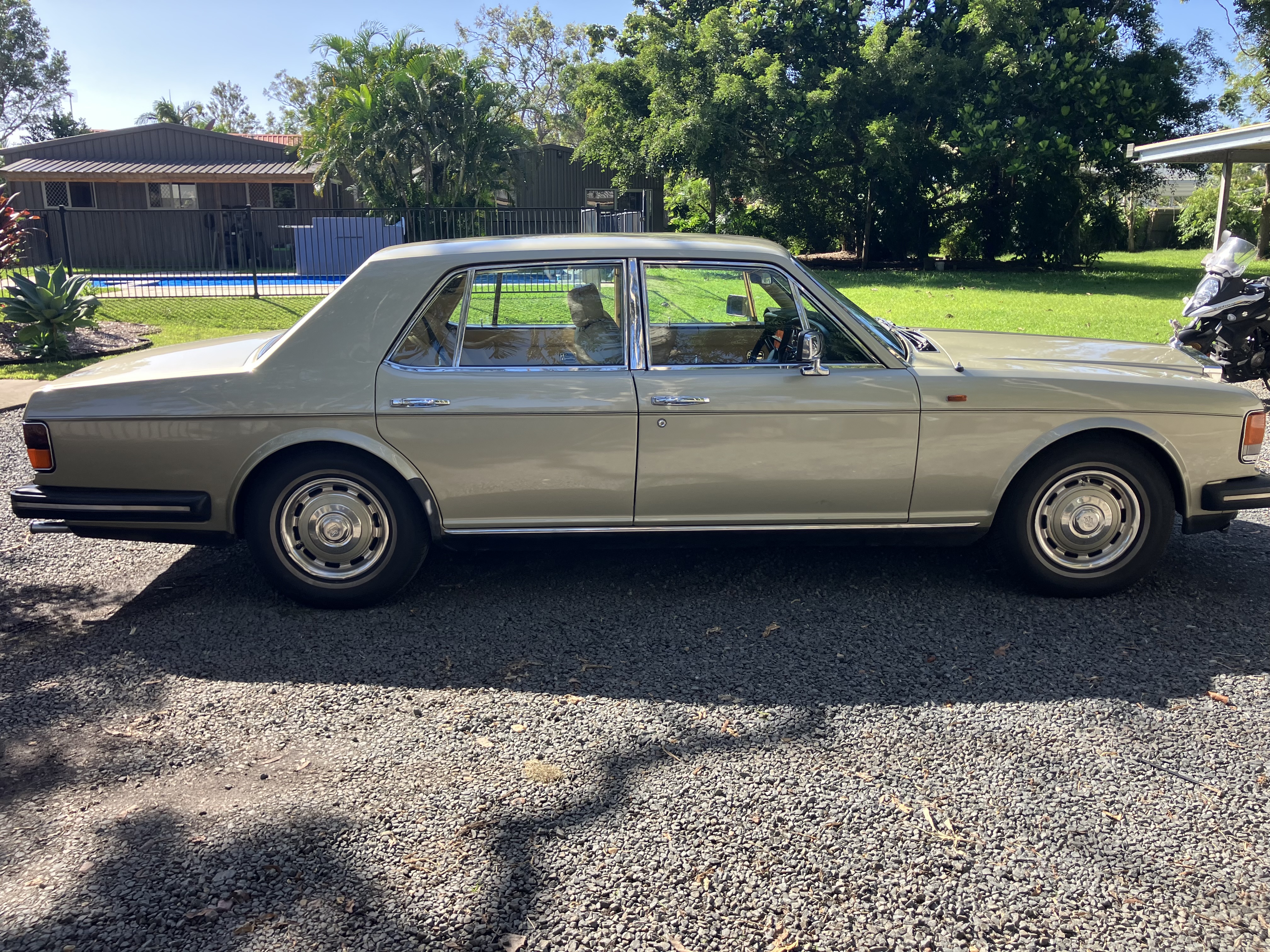 1983 ROLLS-ROYCE SILVER SPIRIT 3 SP AUTOMATIC 4D SEDAN