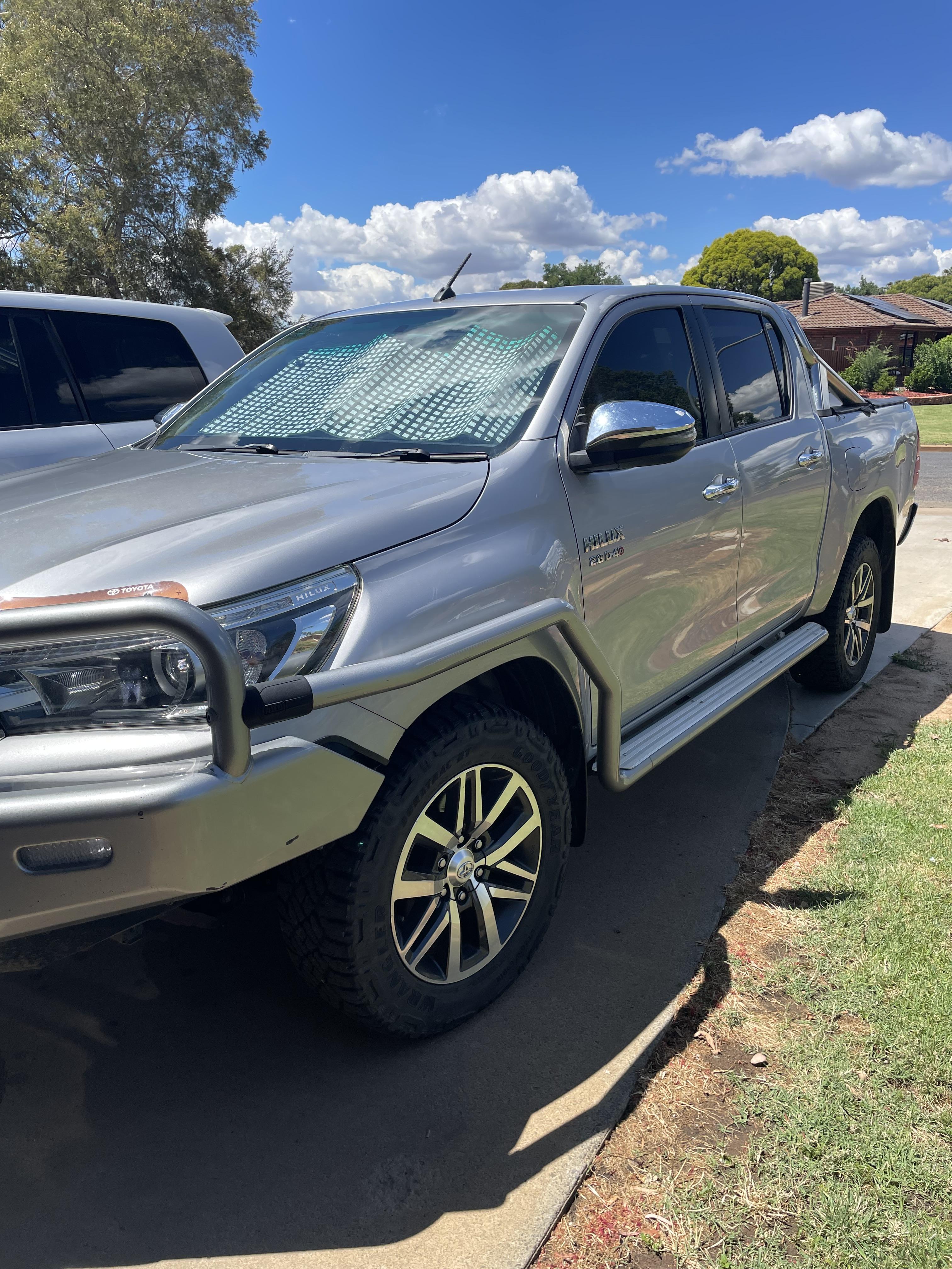 2018 TOYOTA HILUX GUN136R MY19 SR HI-RIDER 6 SP MANUAL DOUBLE CAB P/UP 
