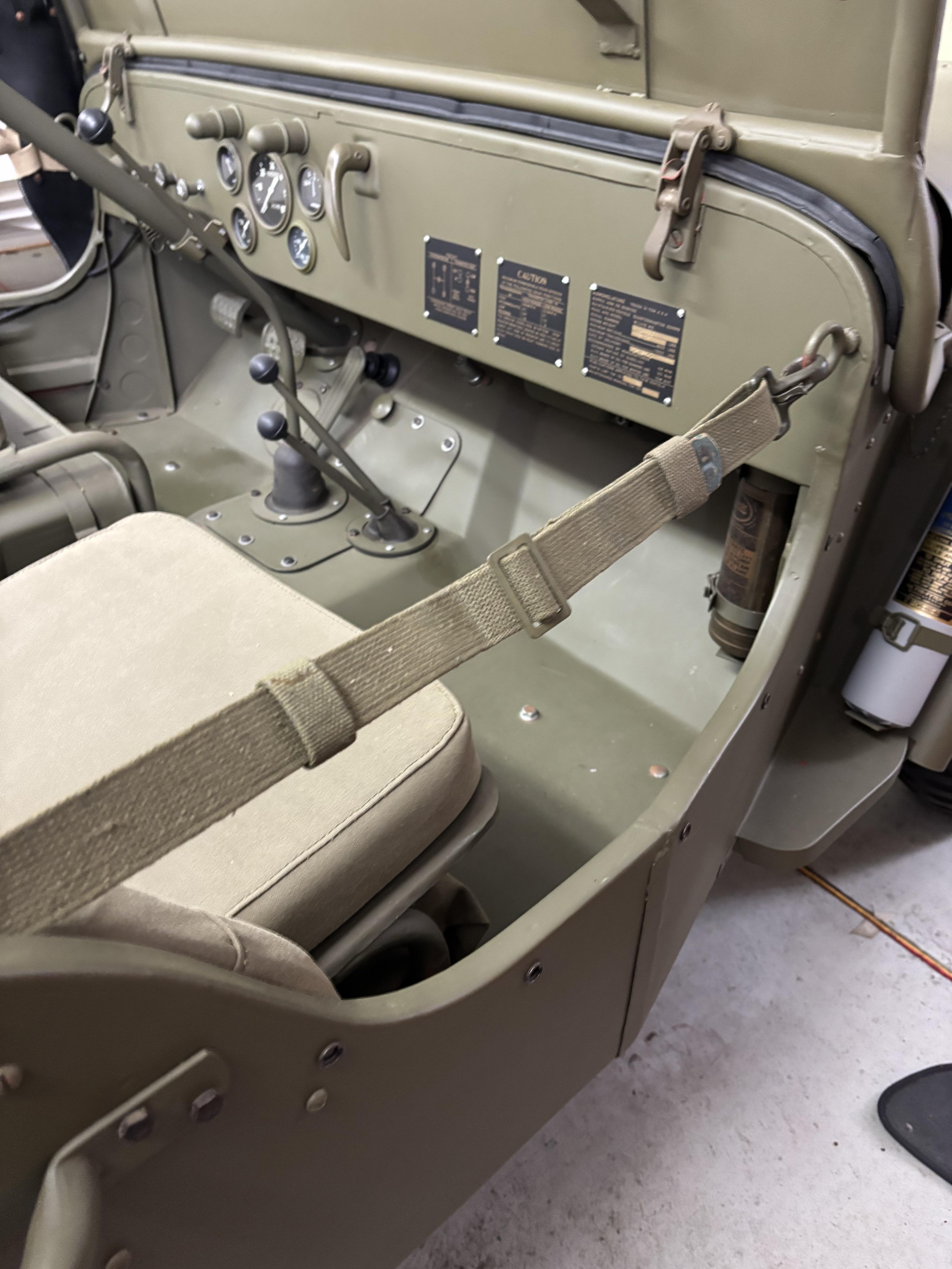 1942 WILLYS MB US MC JEEP