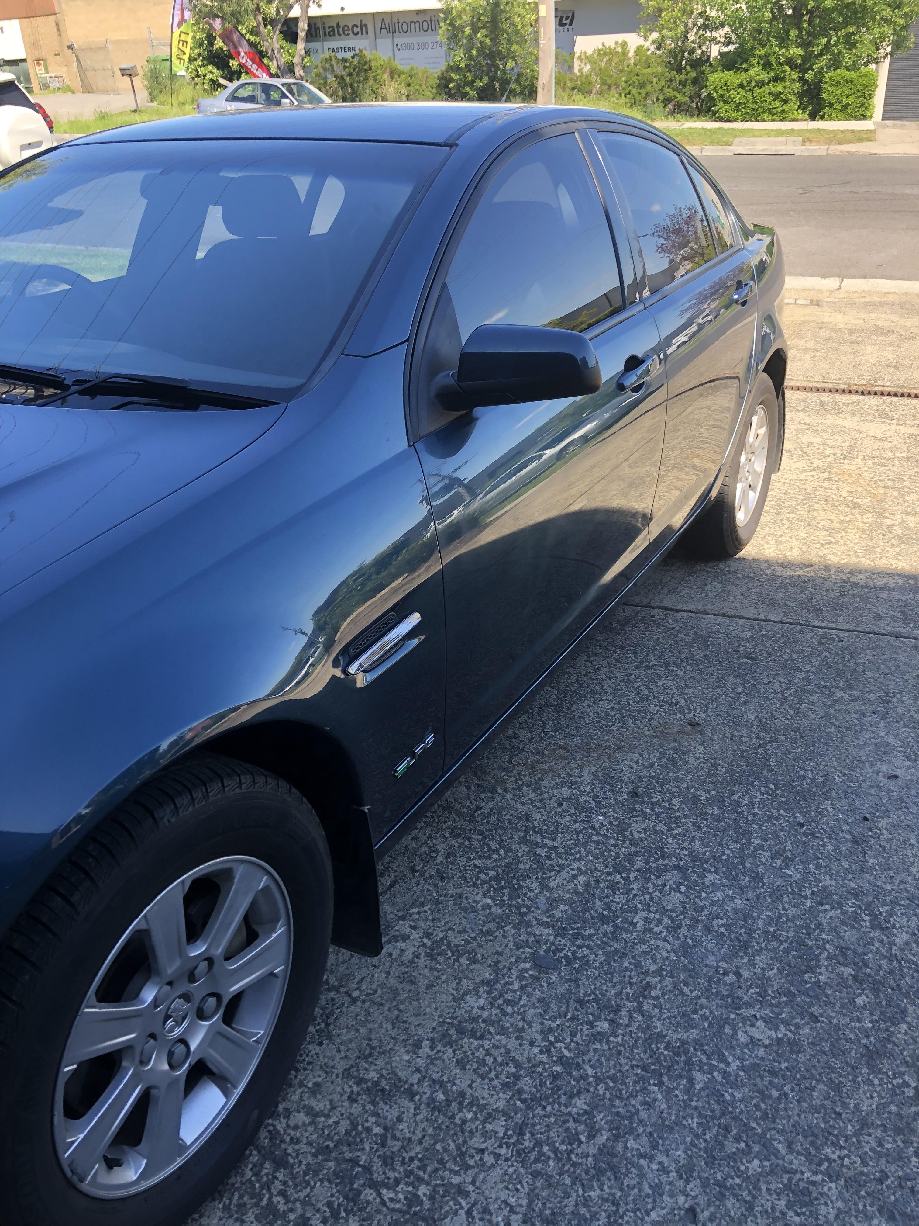 2010 HOLDEN COMMODORE VE MY10 OMEGA 6 SP AUTOMATIC 4D SEDAN
