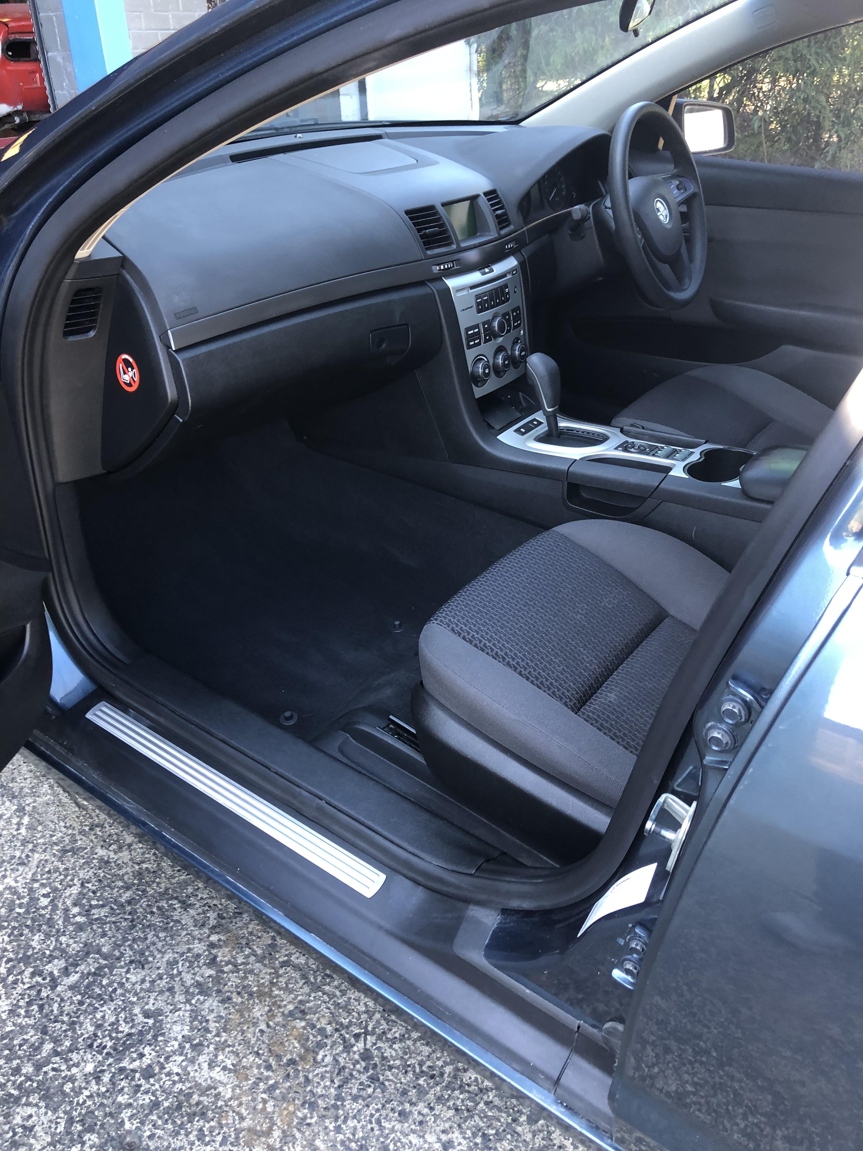 2010 HOLDEN COMMODORE VE MY10 OMEGA 6 SP AUTOMATIC 4D SEDAN