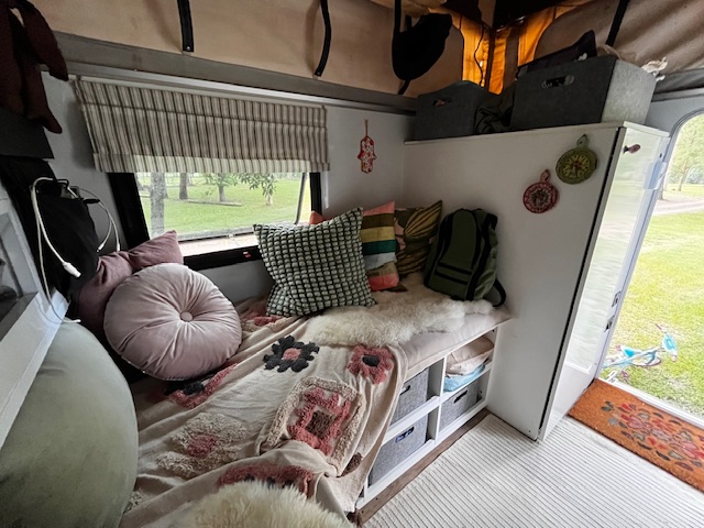 2017 IVECO DAILY 4X4 DUAL CAB EXPEDITION CAMPER