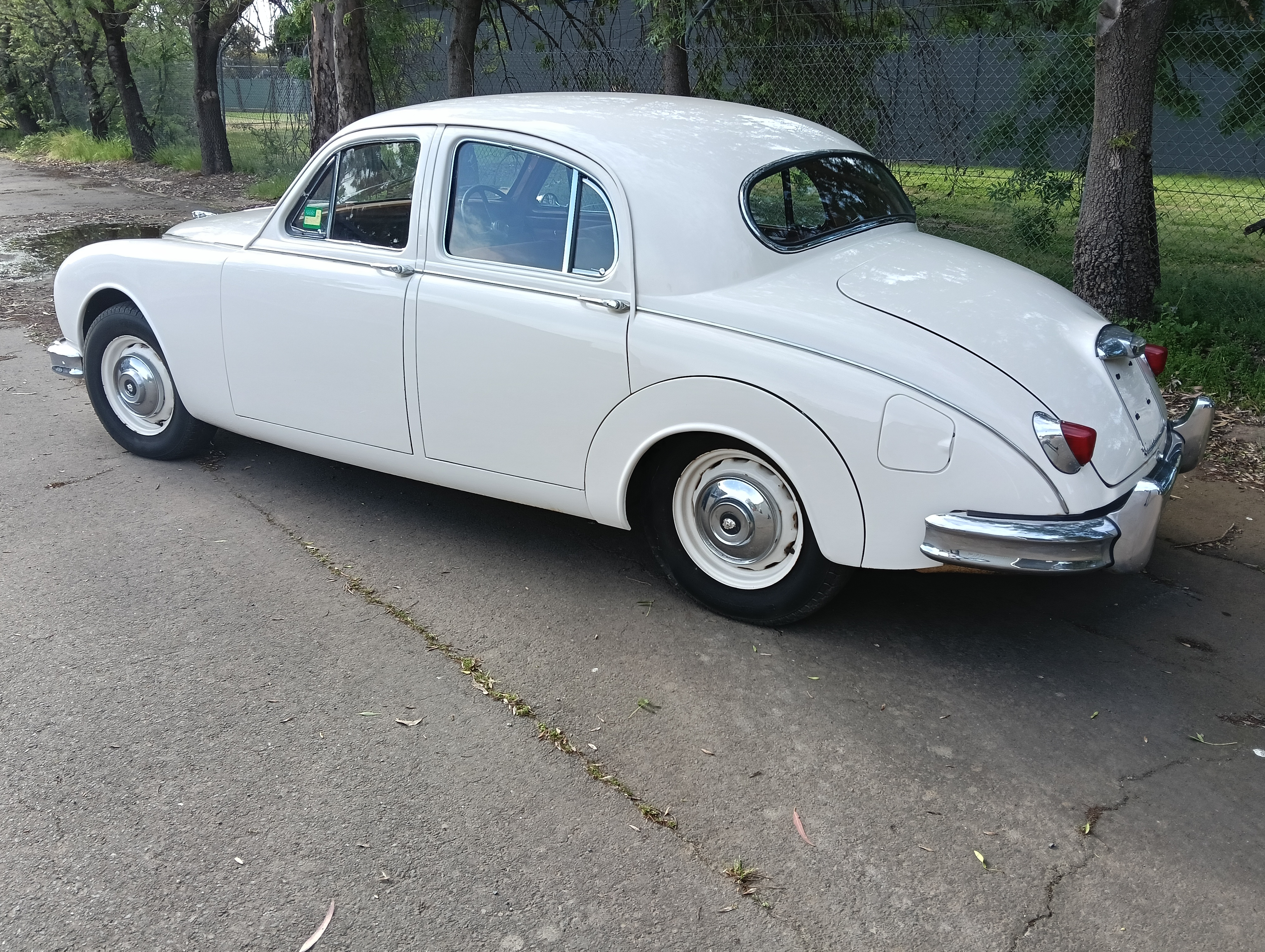 1958 JAGUAR MK1 2.4 MANUAL SEDAN