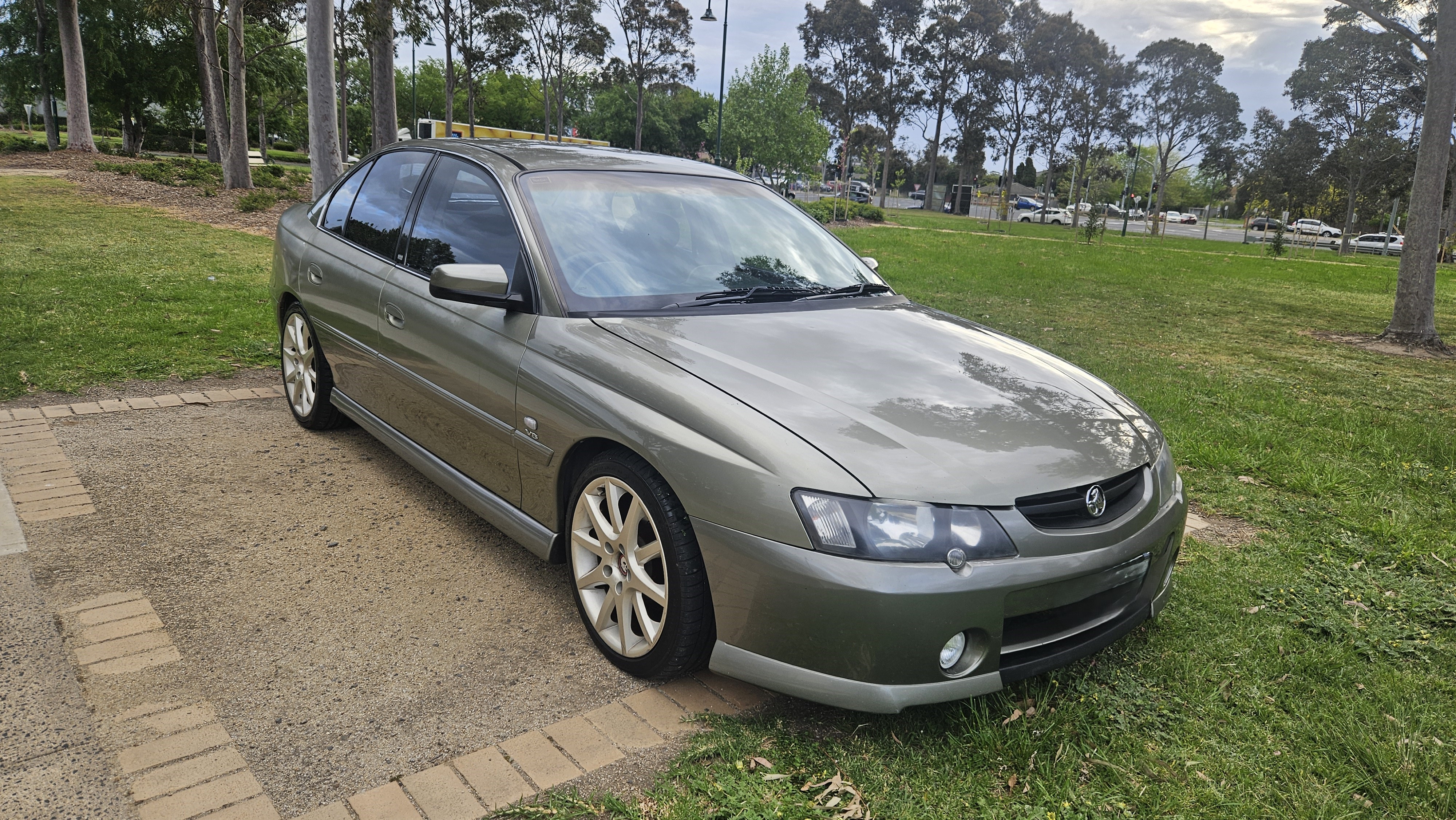 2002 HOLDEN BERLINA VY 4 SP AUTOMATIC 4D SEDAN