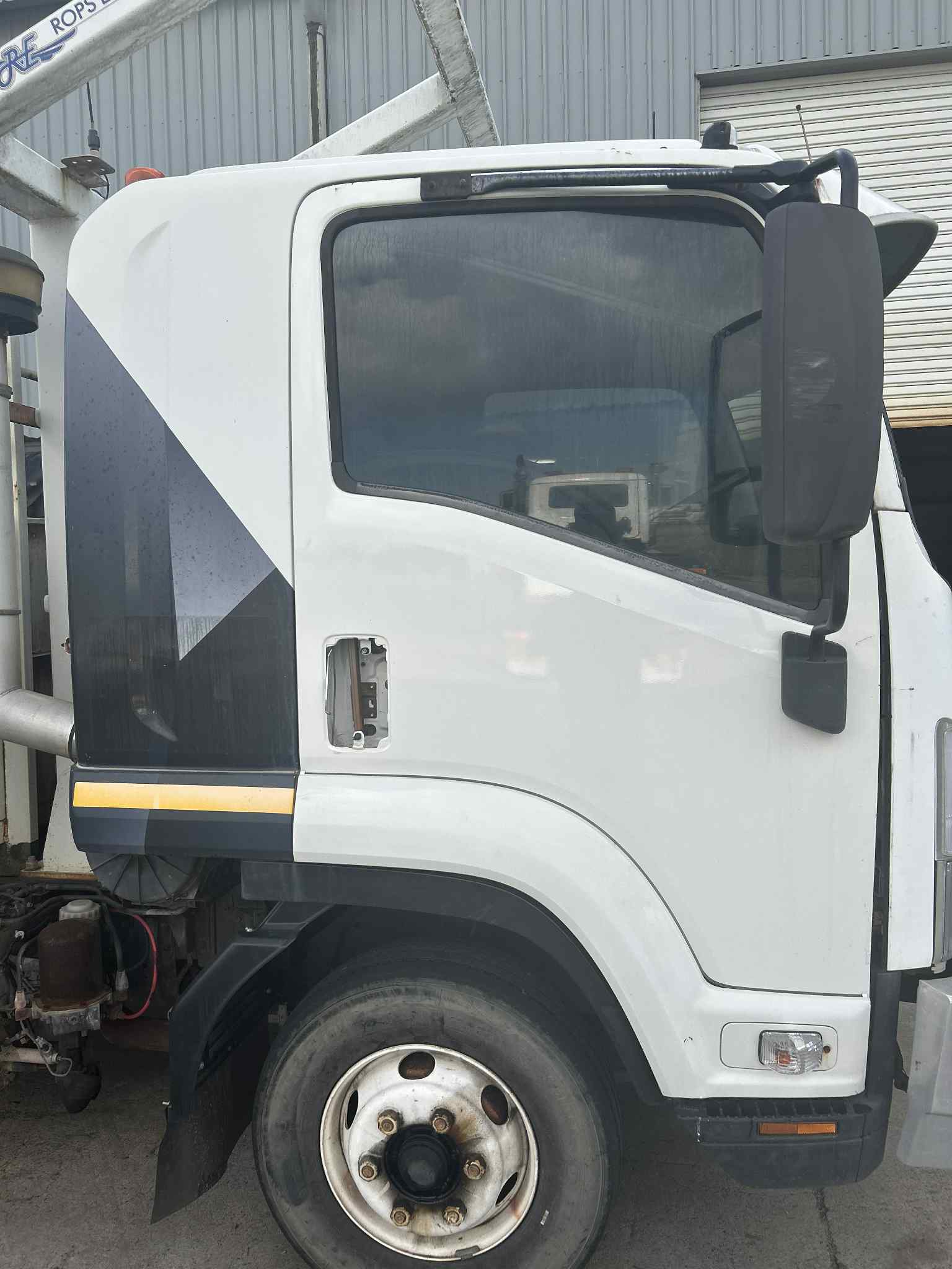 2011 ISUZU FRR FH MY11 500 SHORT 6 SP MANUAL TIPPER