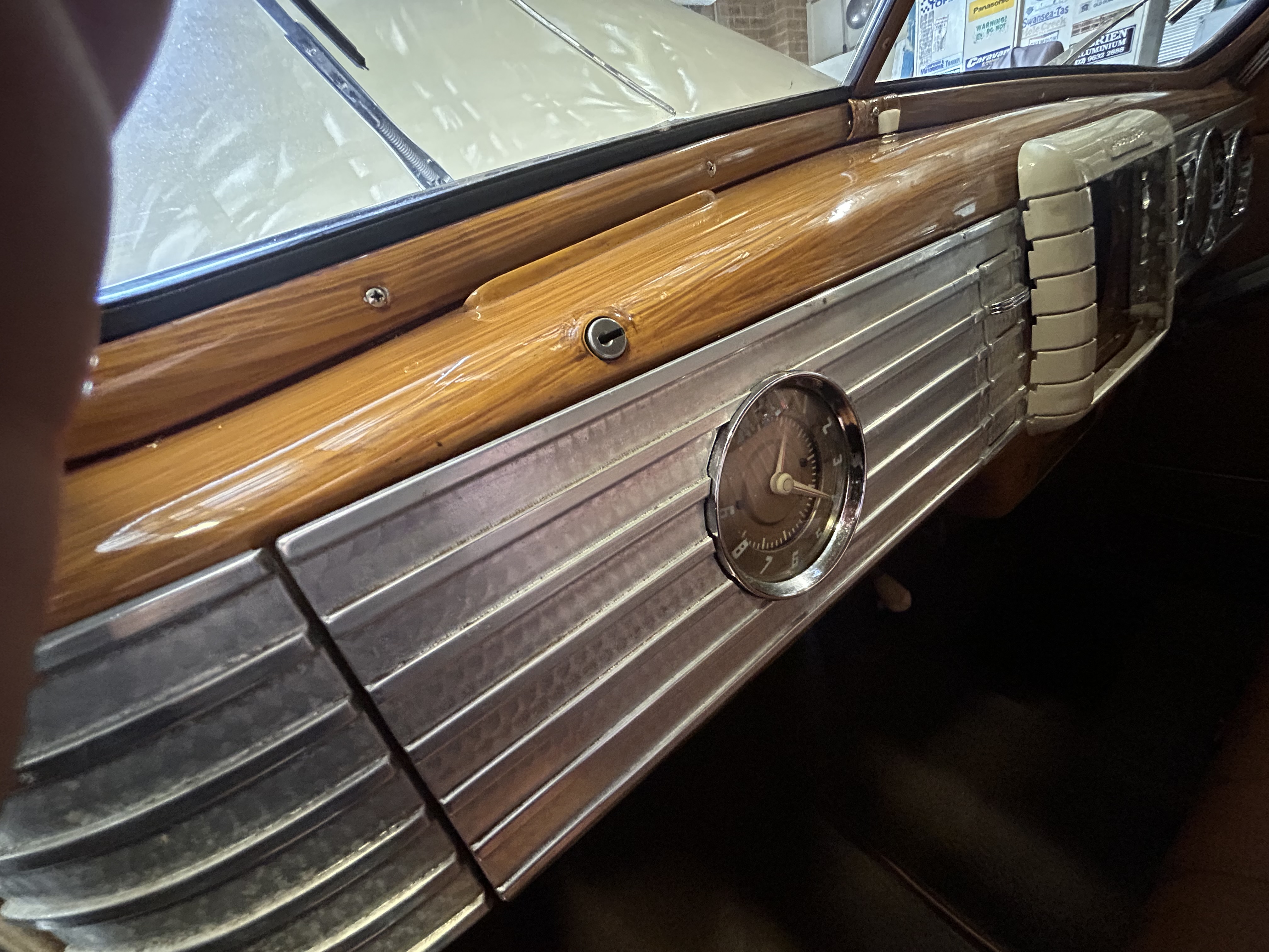 1946 NASH AMBASSADOR SEDAN