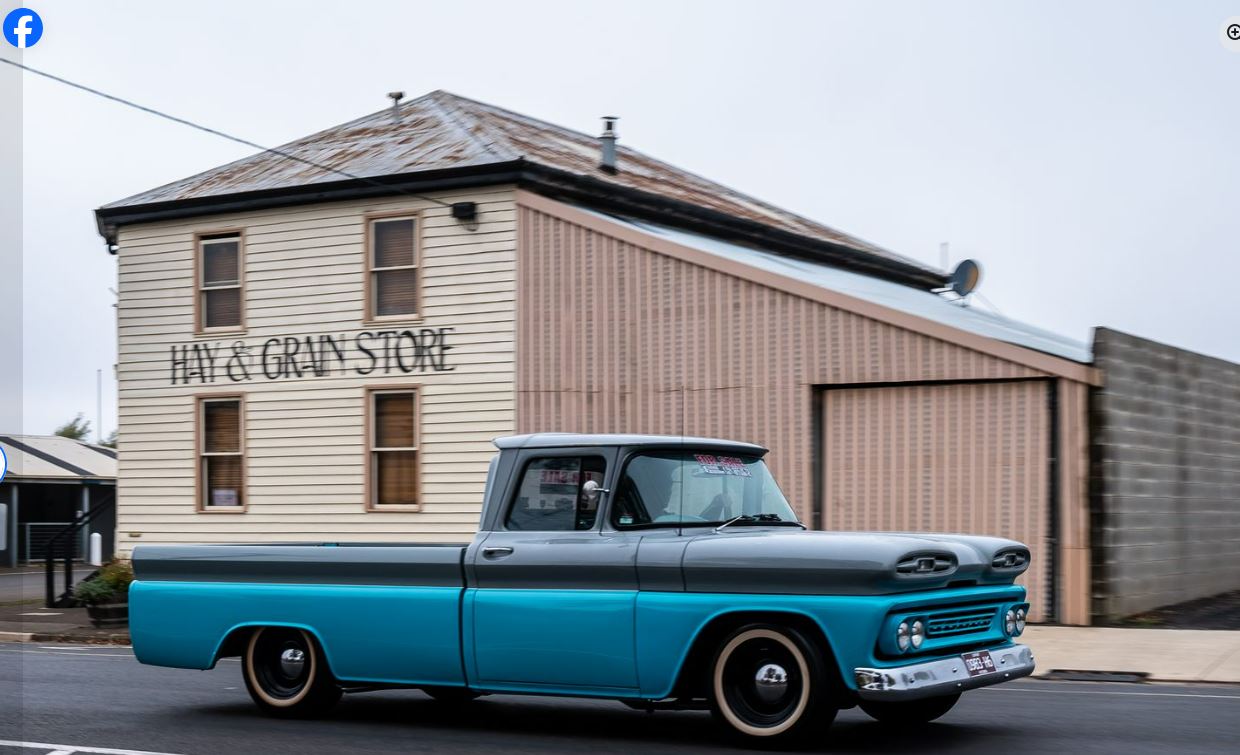 1961 CHEVROLET APACHE C10 PICK UP
