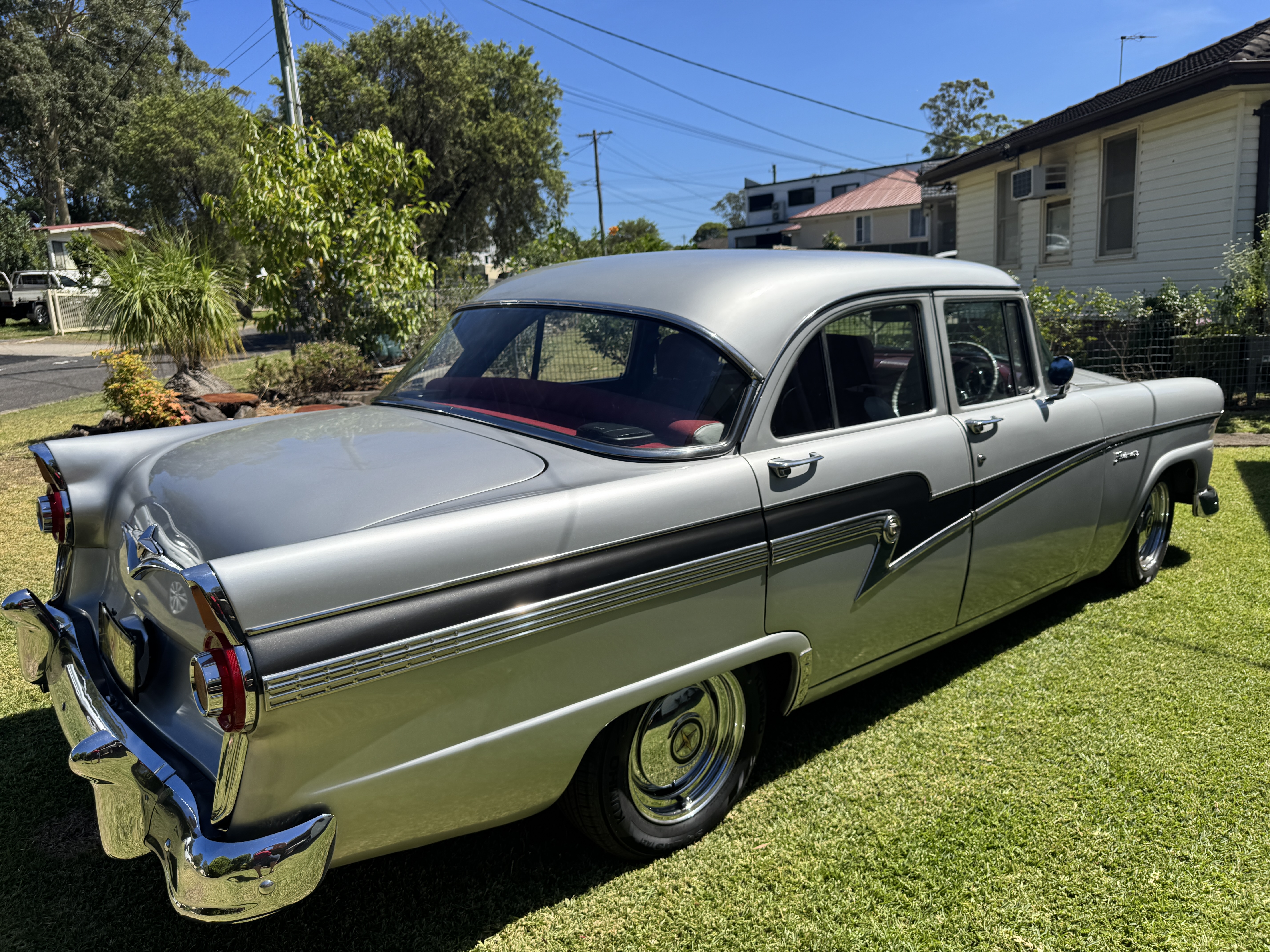 1959 FORD CUSTOMLINE STAR MODEL SEDAN