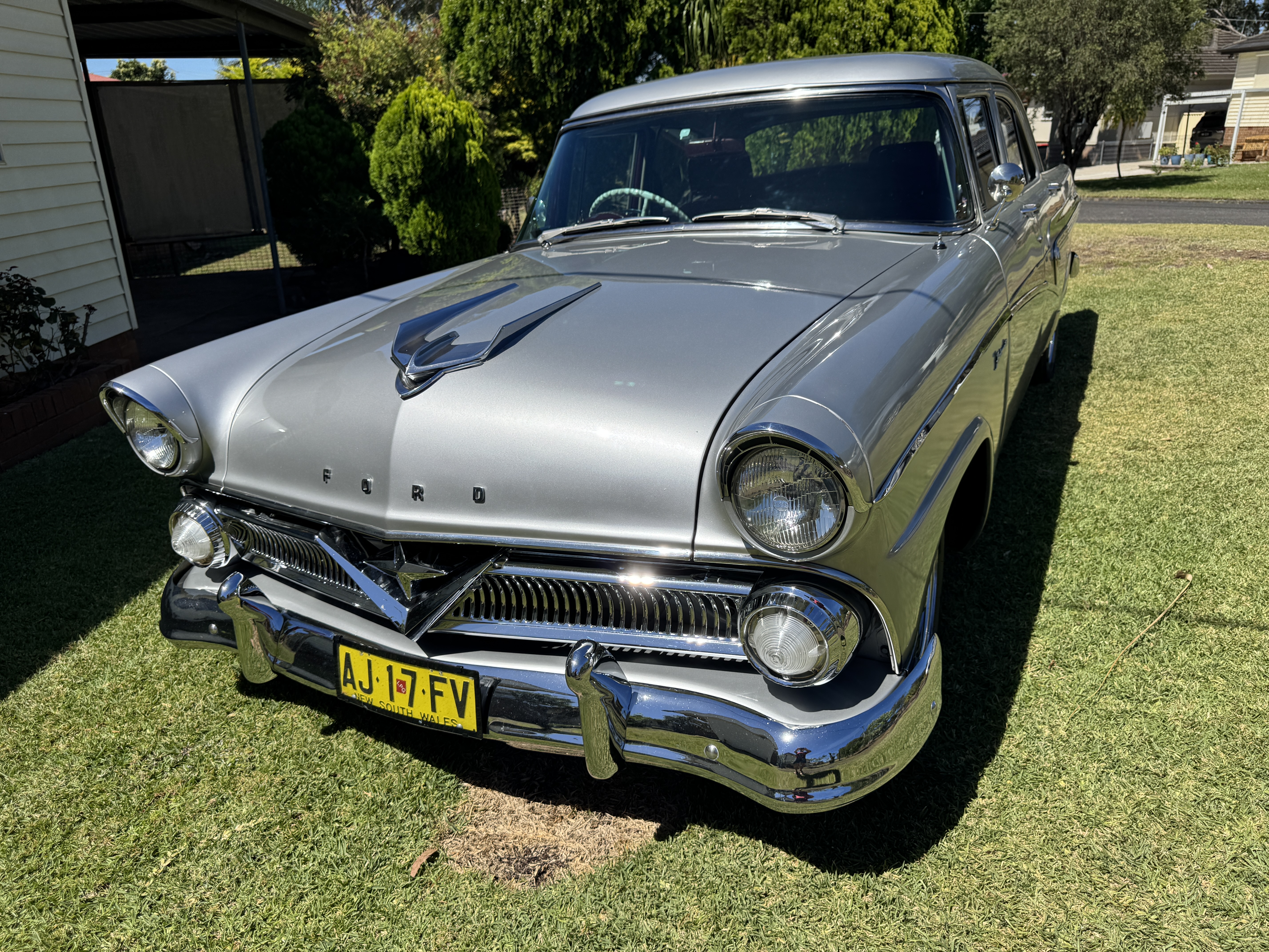1959 FORD CUSTOMLINE STAR MODEL SEDAN