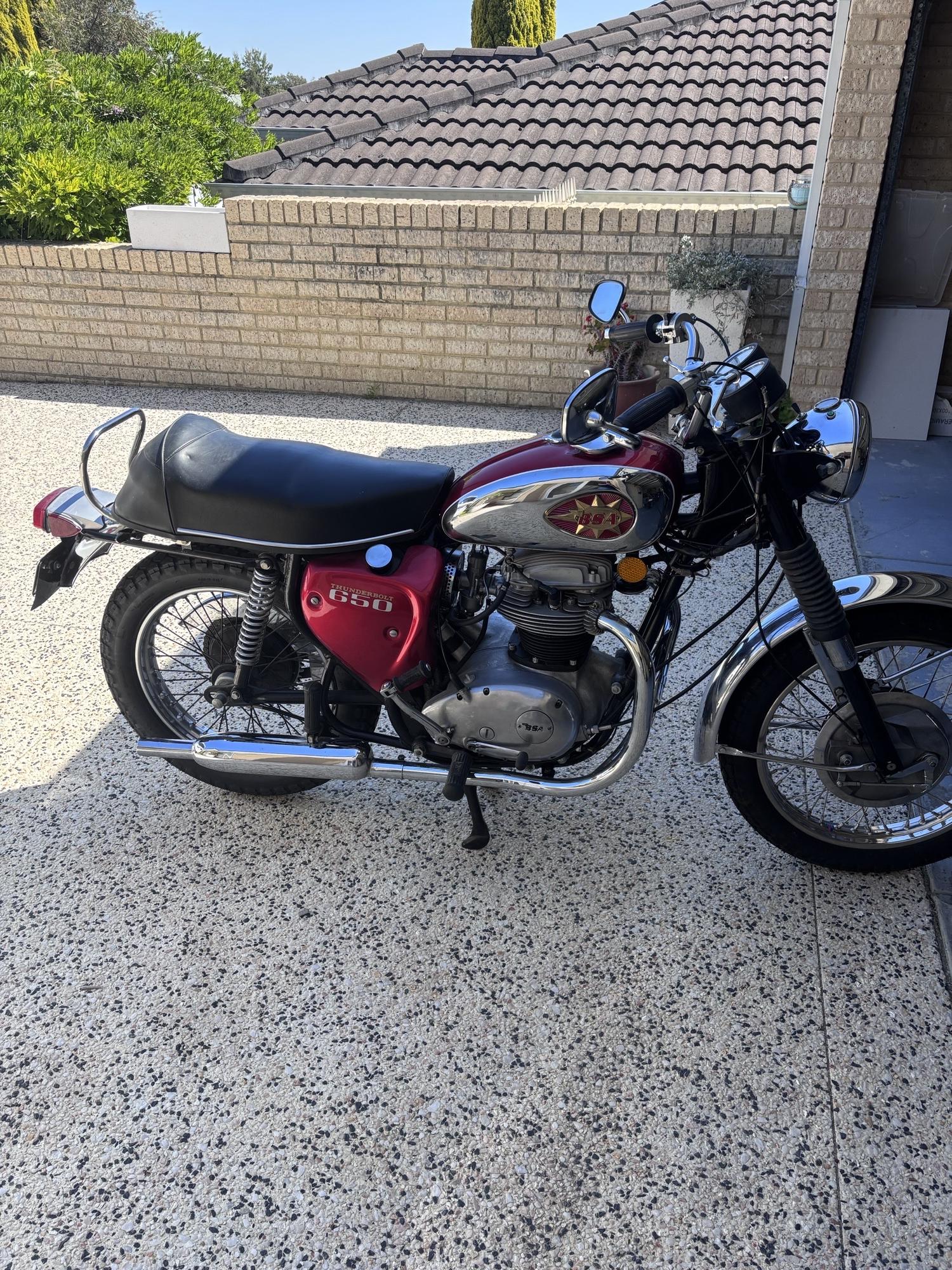 1970 BSA A65T THUNDERBOLT ROAD