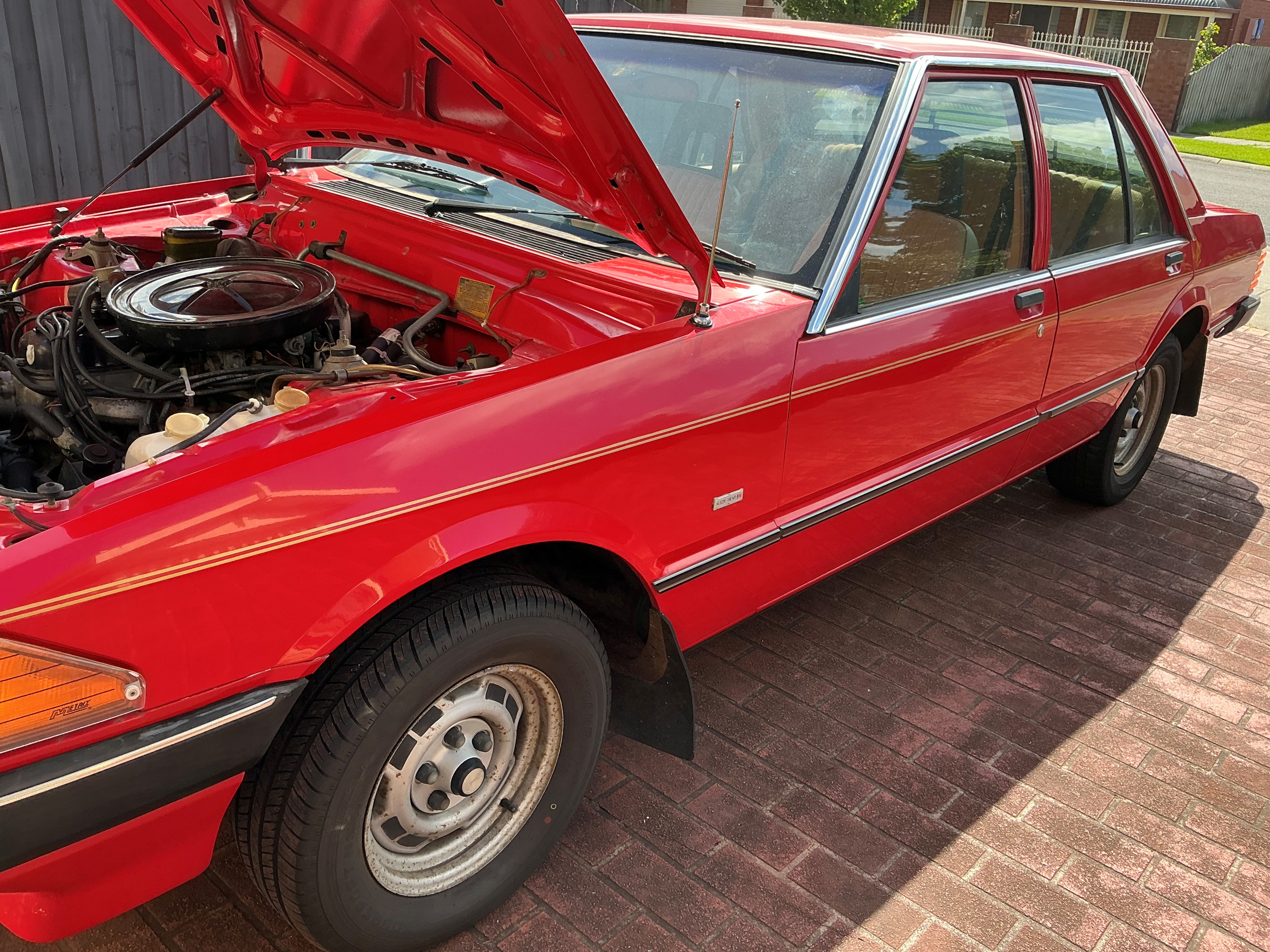 1984 FORD FALCON XE GL 3 SP AUTOMATIC 4D SEDAN