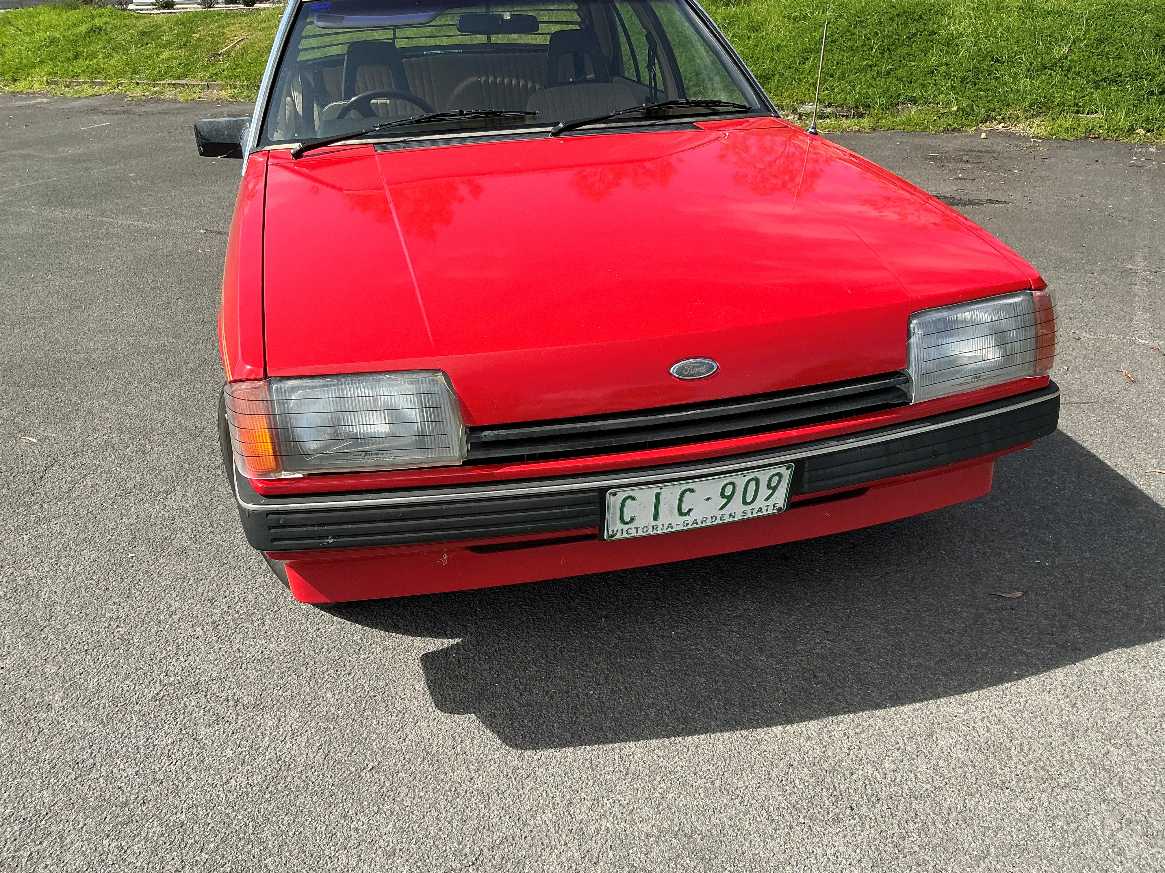 1984 FORD FALCON XE GL 3 SP AUTOMATIC 4D SEDAN