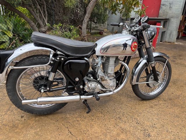 1953 BSA B32 GOLD STAR ROAD