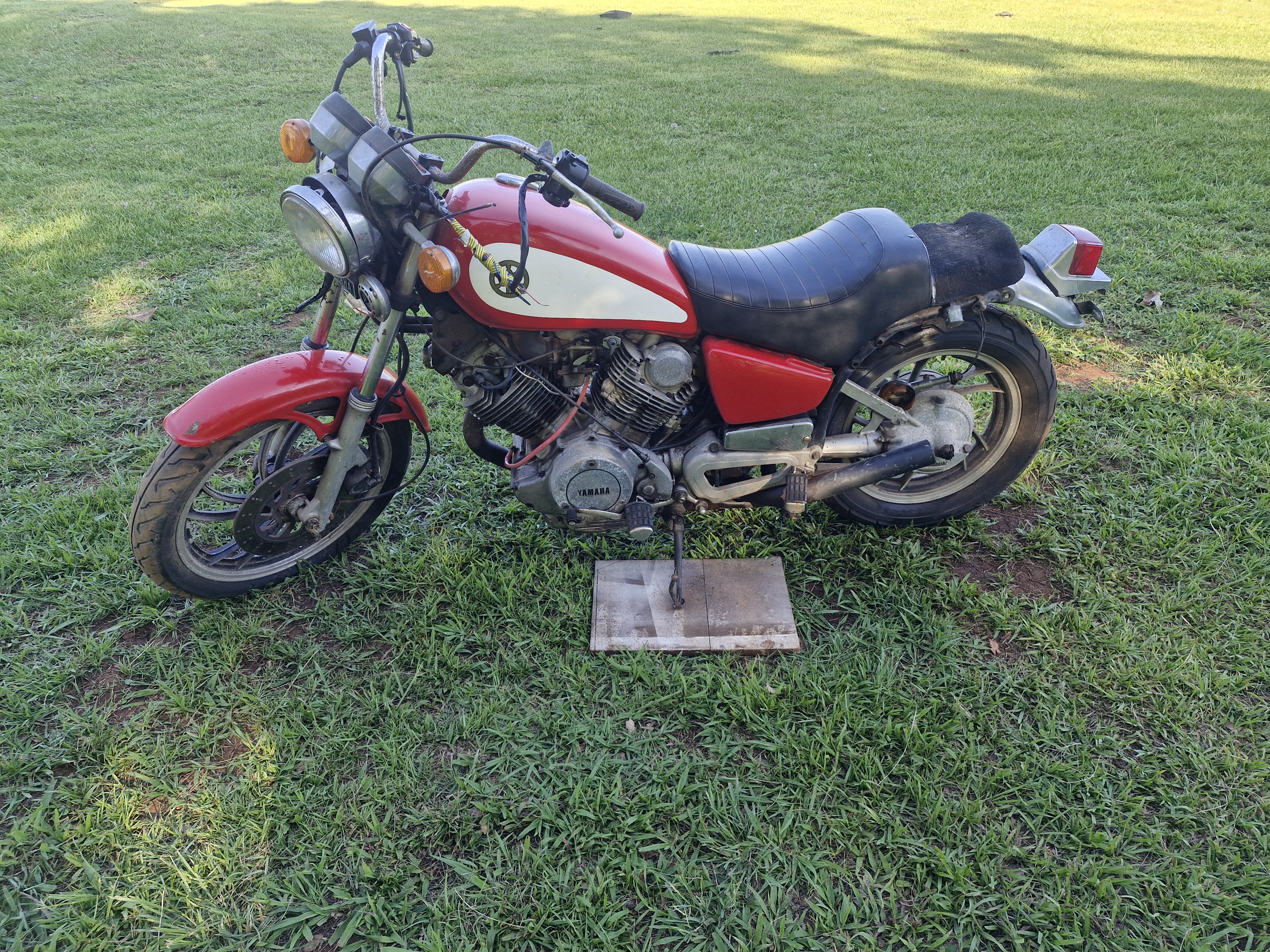 1981 YAMAHA XV750 VIRAGO CRUISER