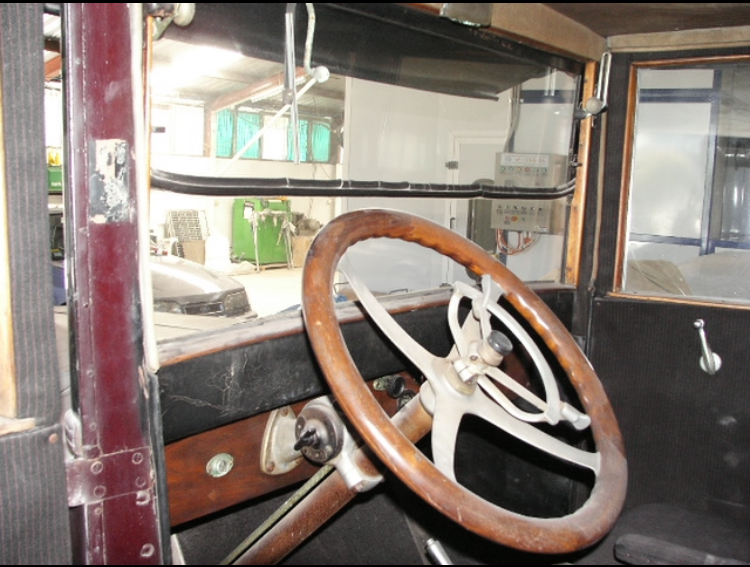 1924 REO OPERA 2D COUPE