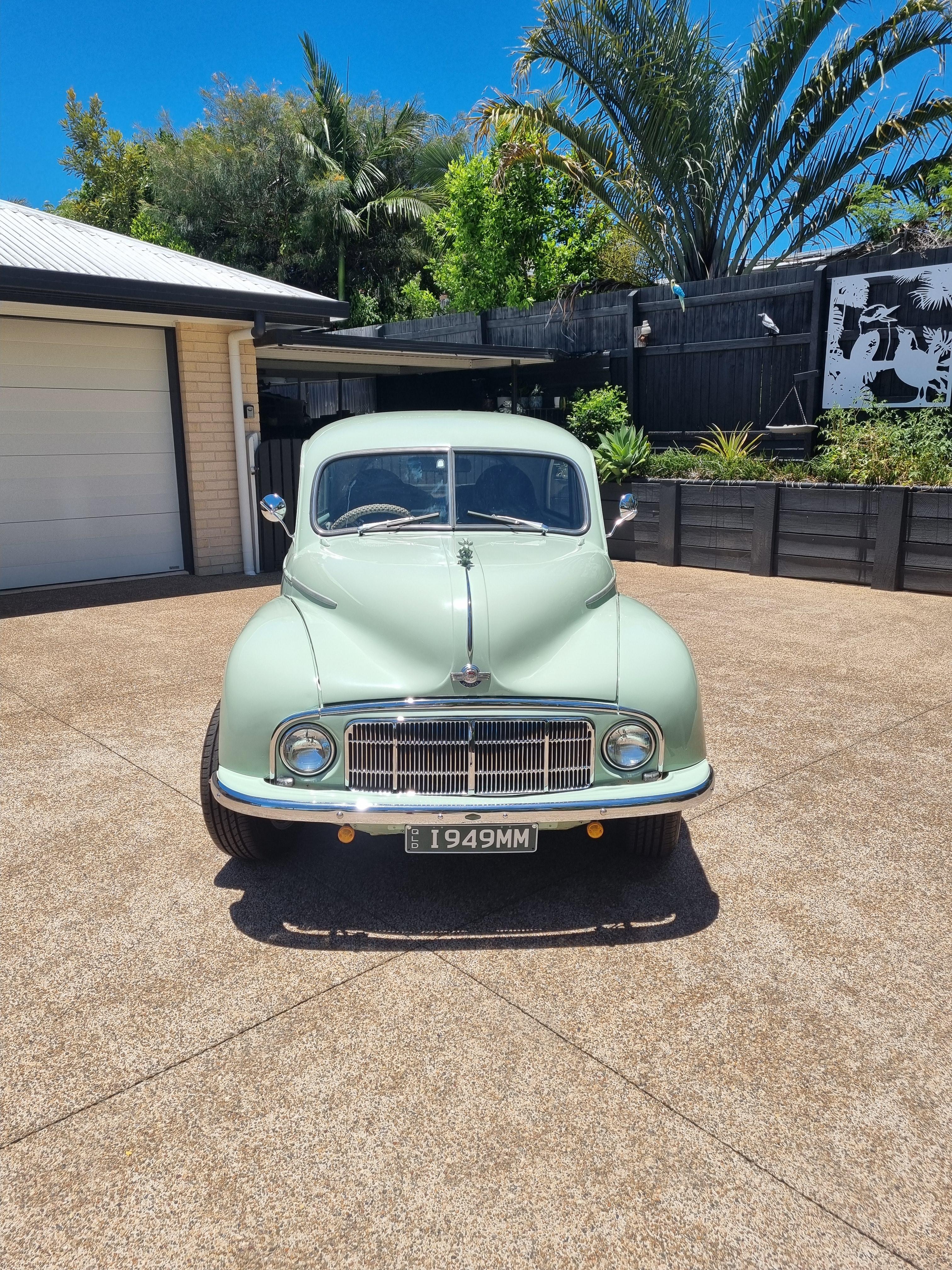 1949 MORRIS MINOR LOWLIGHT MANUAL 2D SEDAN 