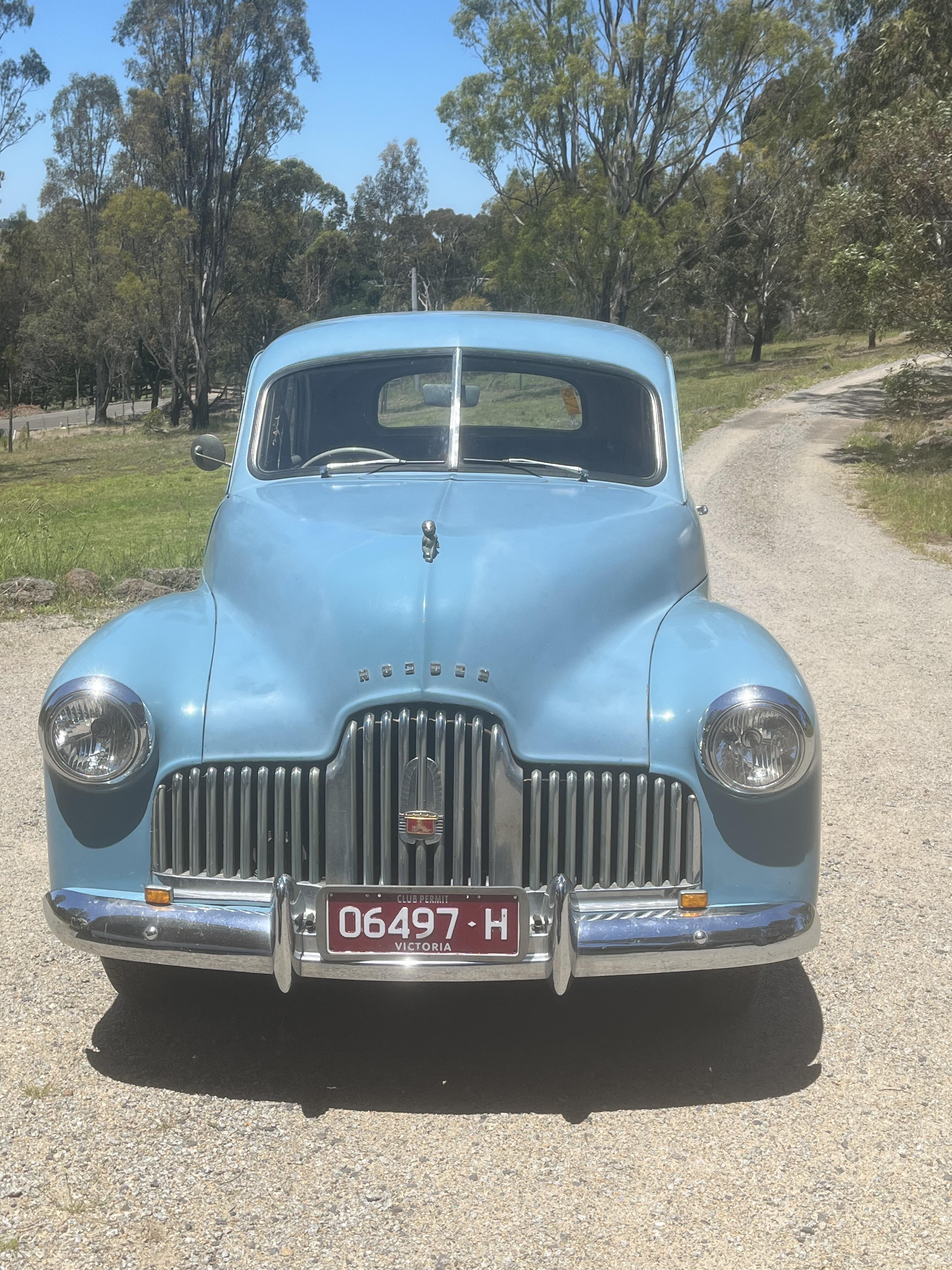 1953 HOLDEN 48-215 FX SEDAN