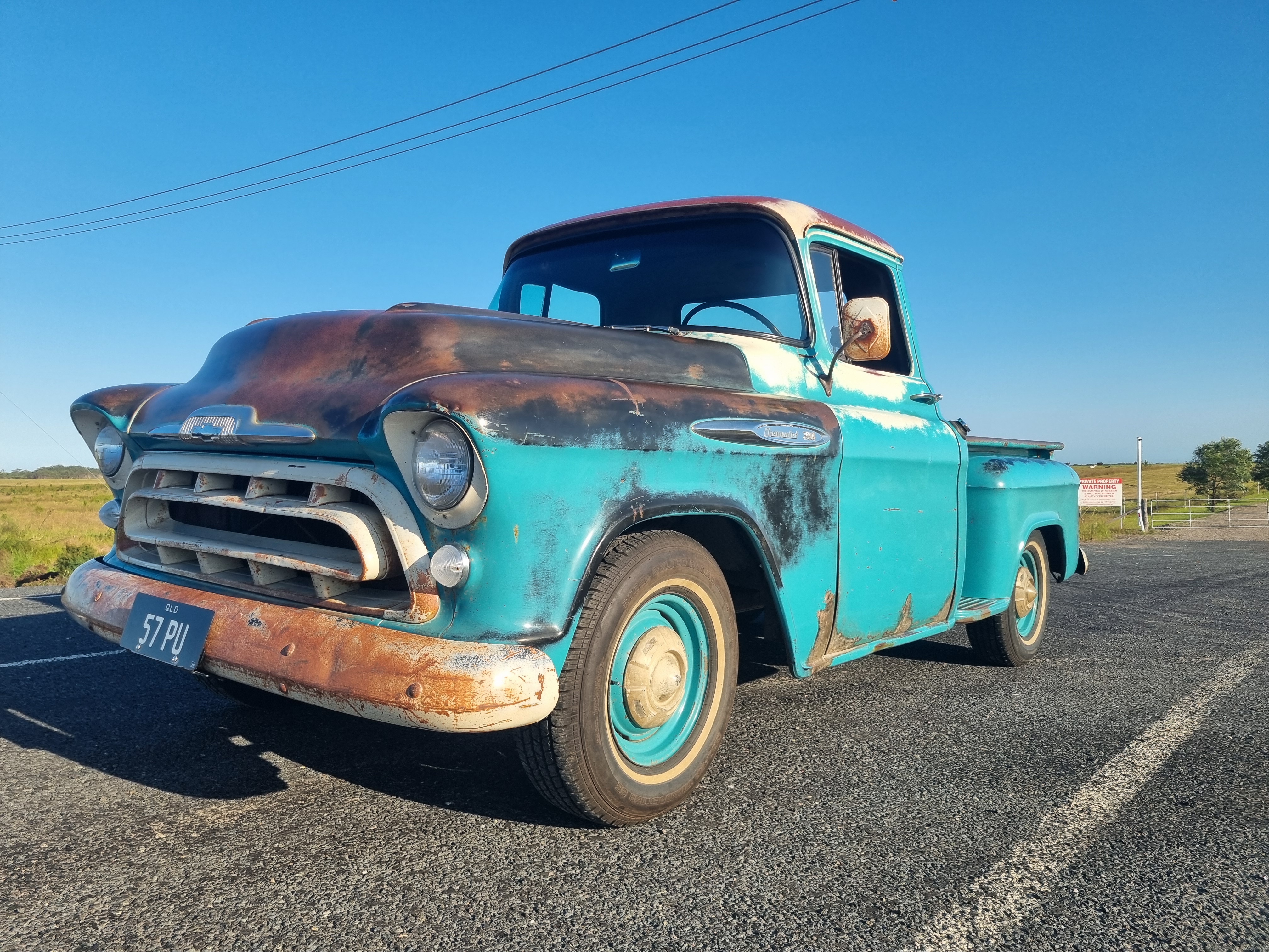 1957 CHEVROLET 3100 SHORT BED 3 SP MANUAL PICK UP