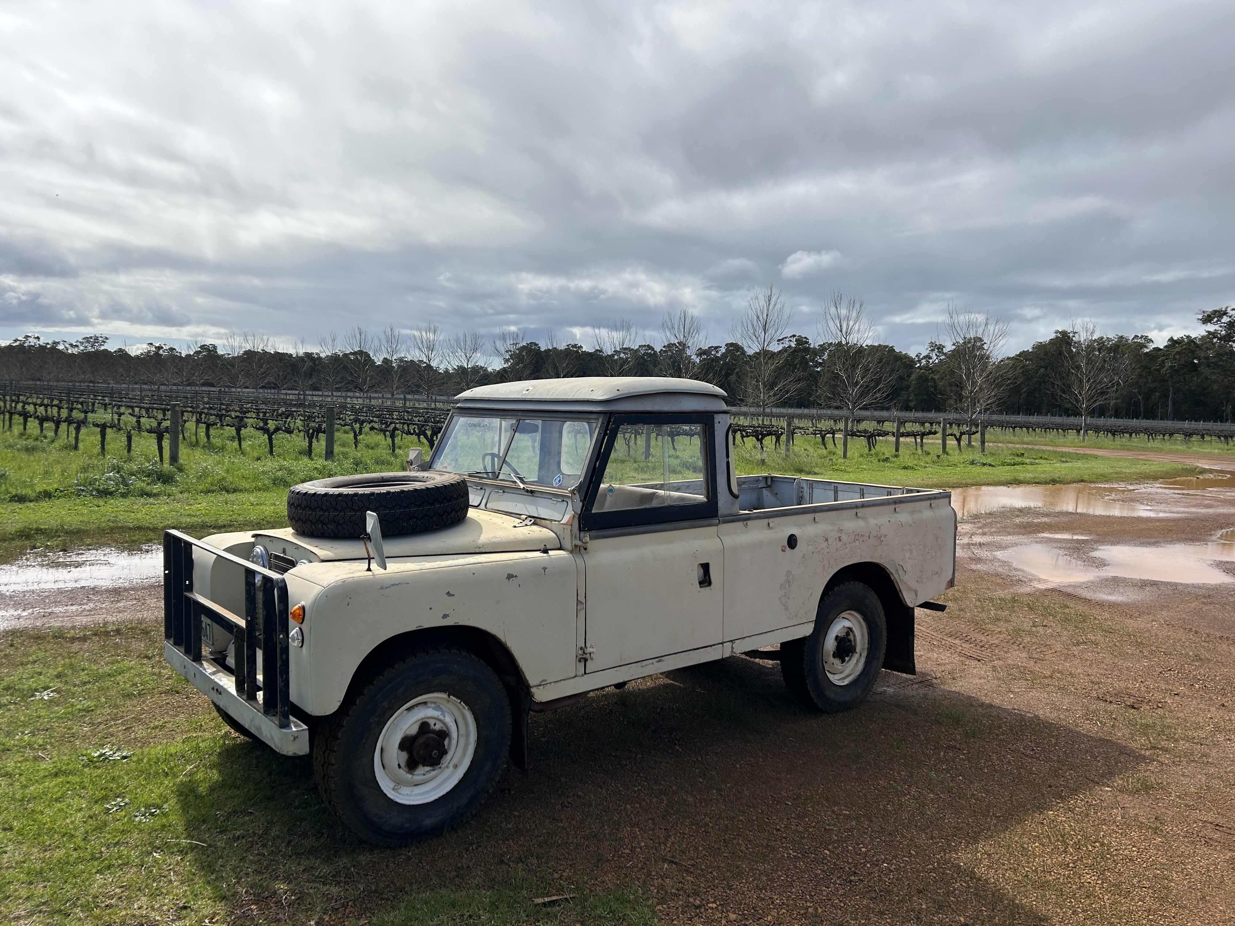 1968 LAND ROVER SERIES IIA 2D UTILITY