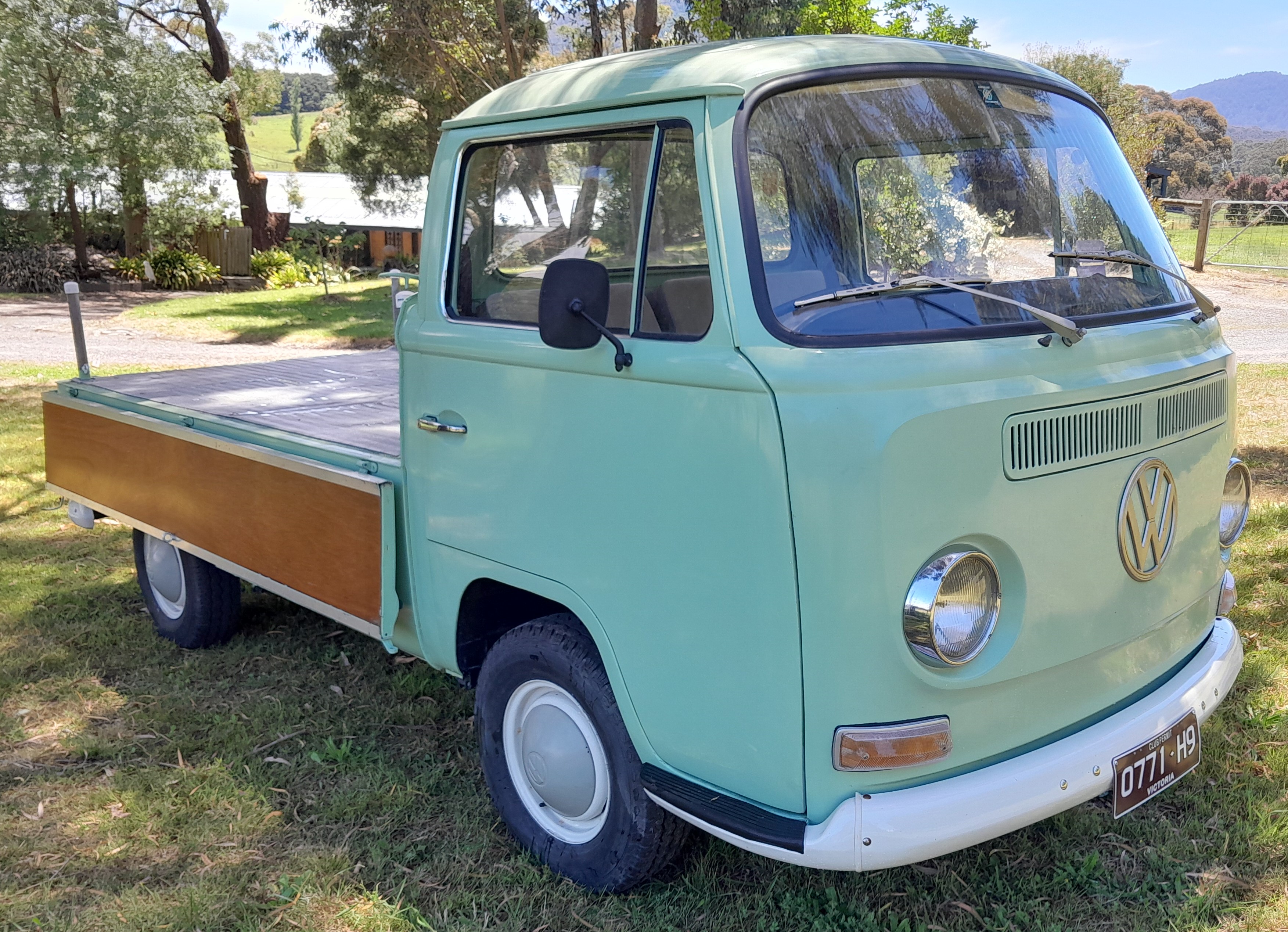 1970 VOLKSWAGEN KOMBI UTILITY