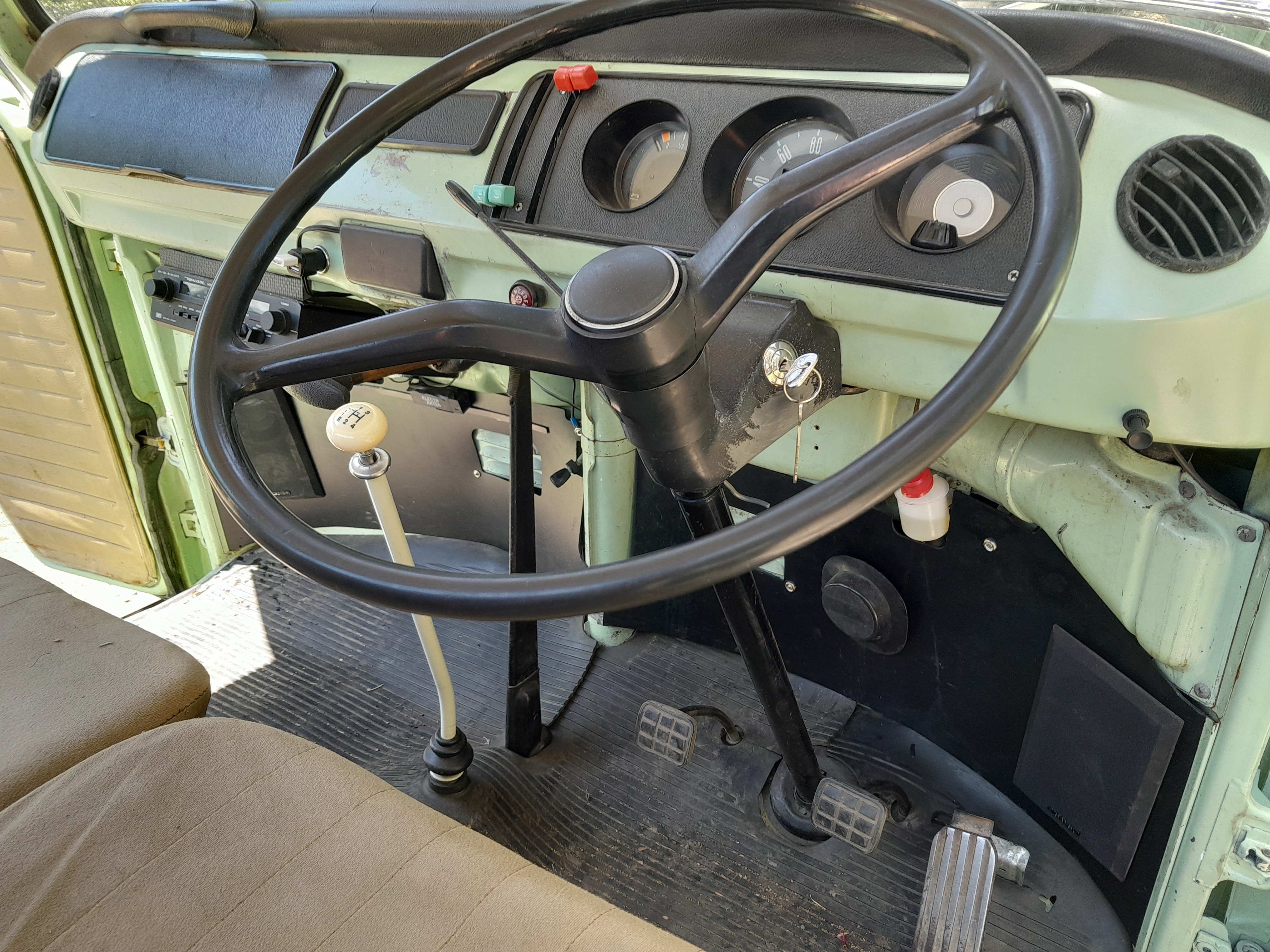 1970 VOLKSWAGEN KOMBI UTILITY