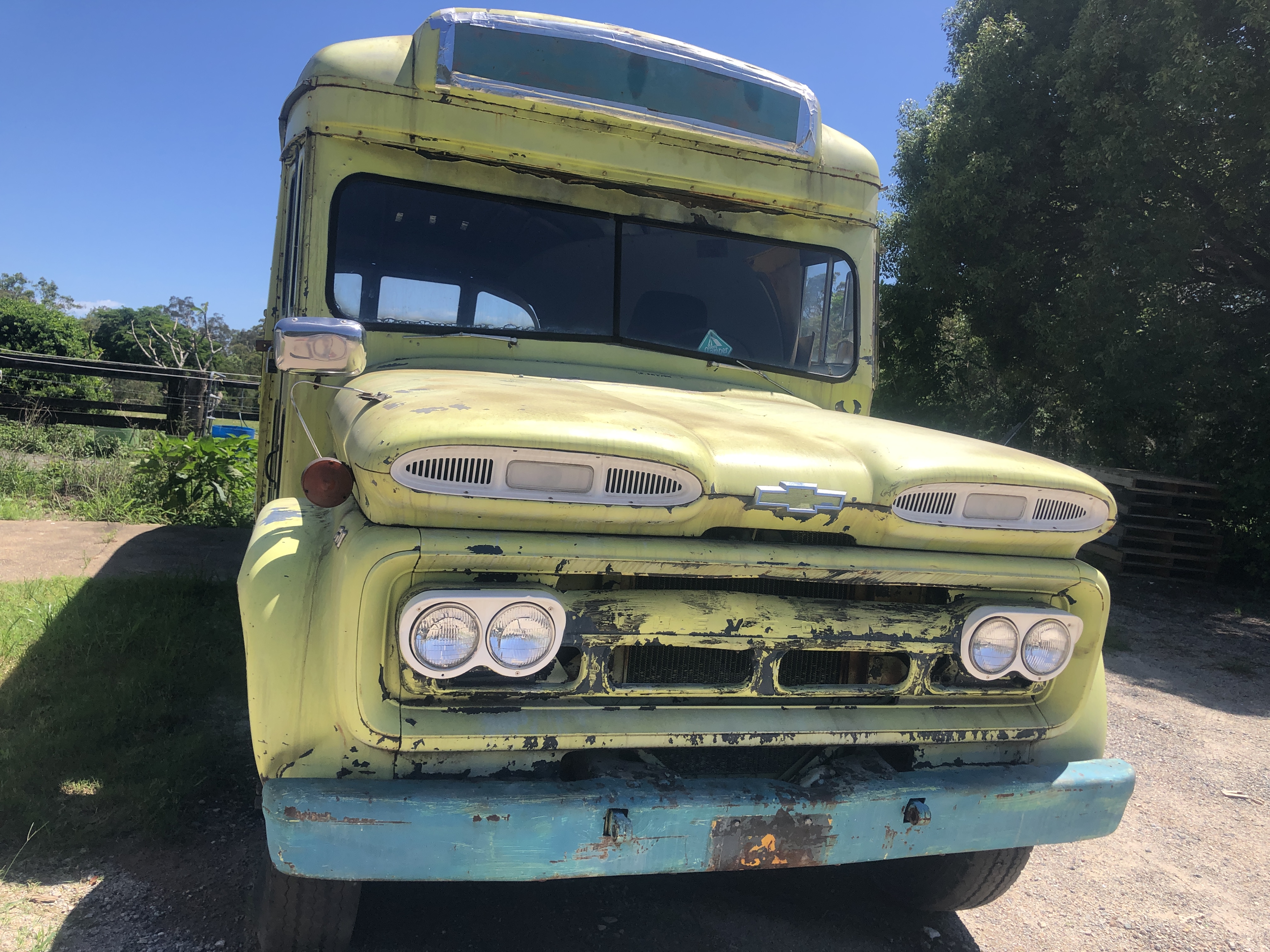 1960 CHEVROLET VIKING SCHOOL BUS