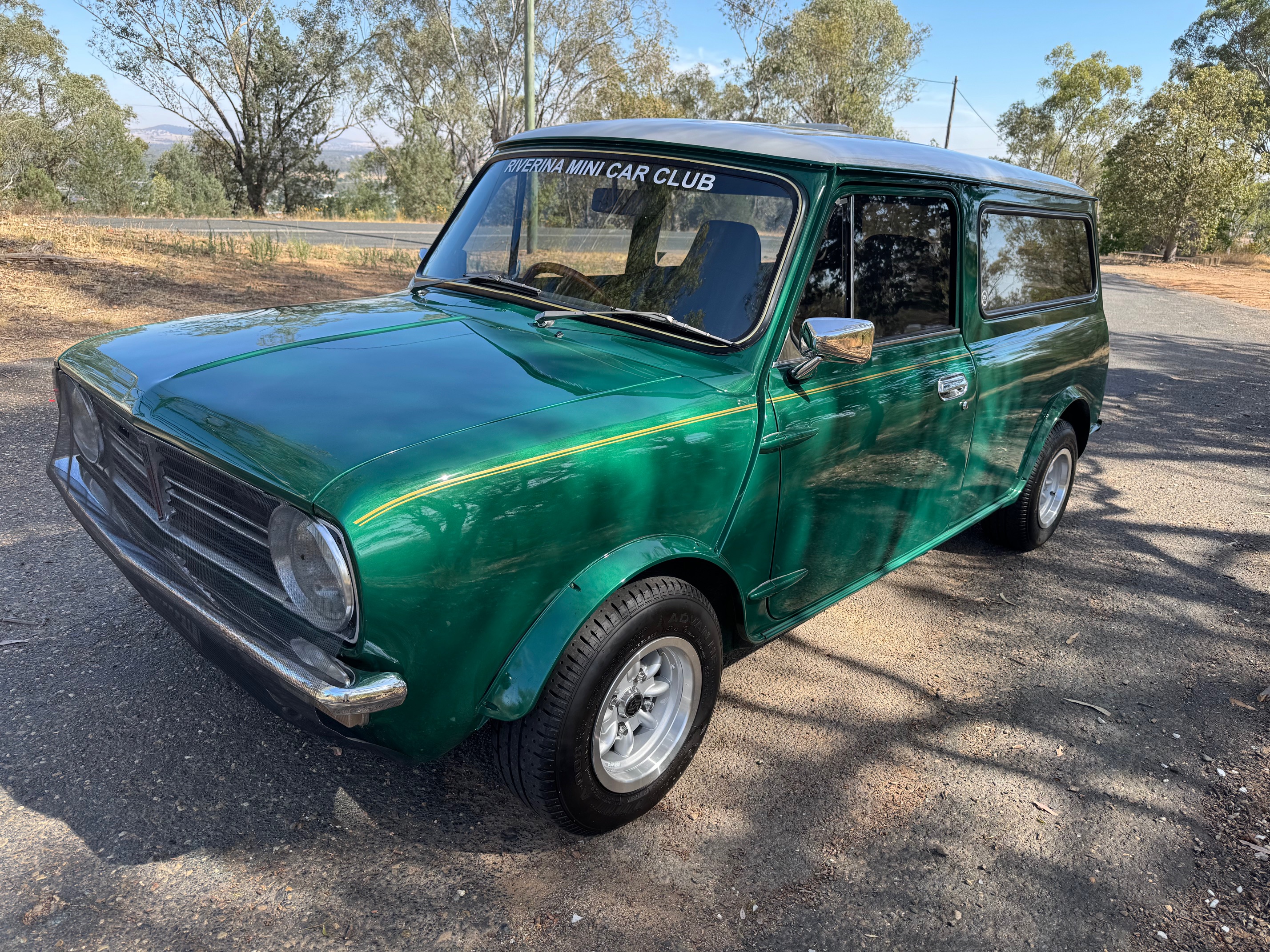 1977 LEYLAND MINI VAN