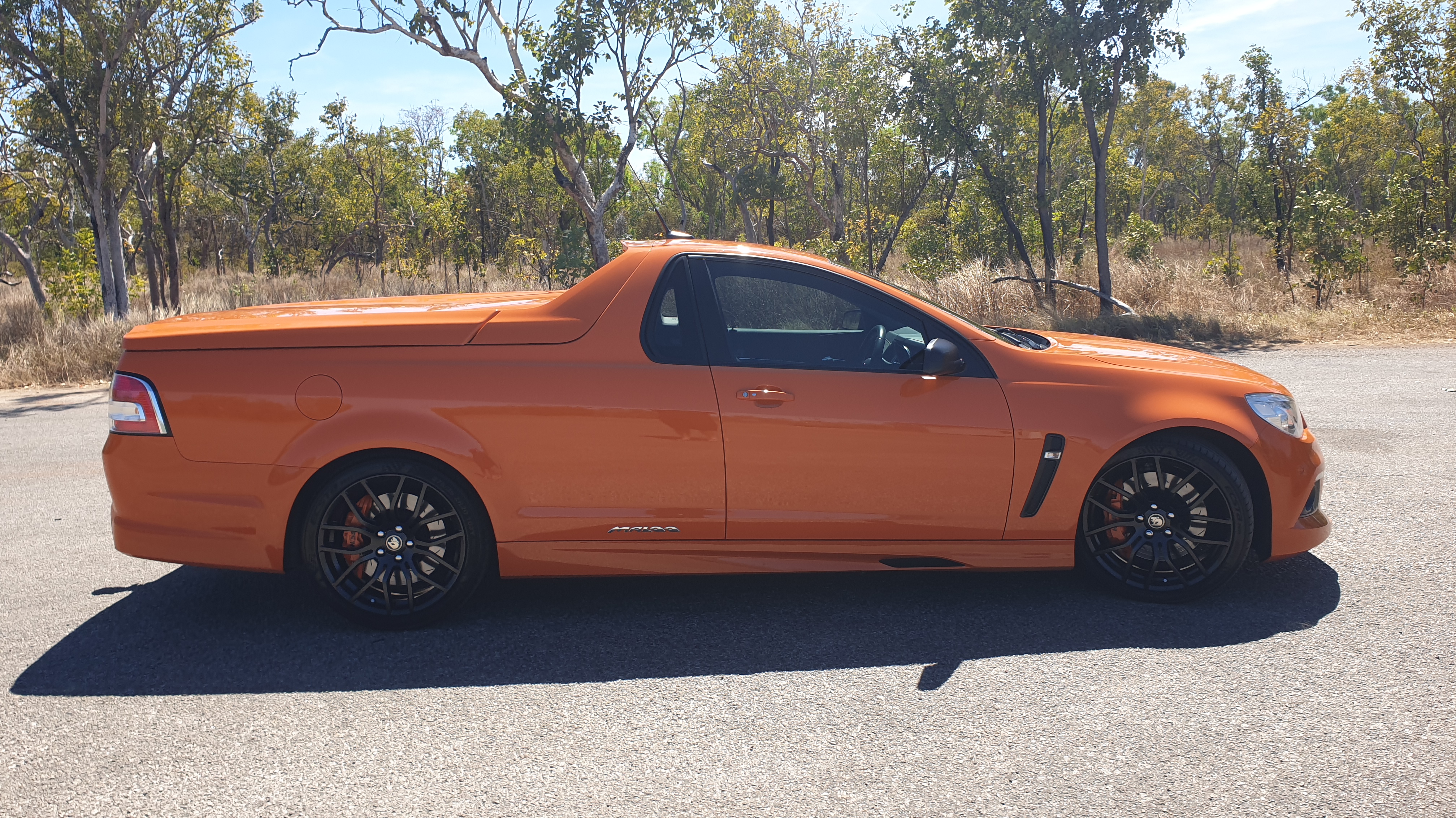 2014 HSV MALOO GEN F R8 6 SP MANUAL UTILITY