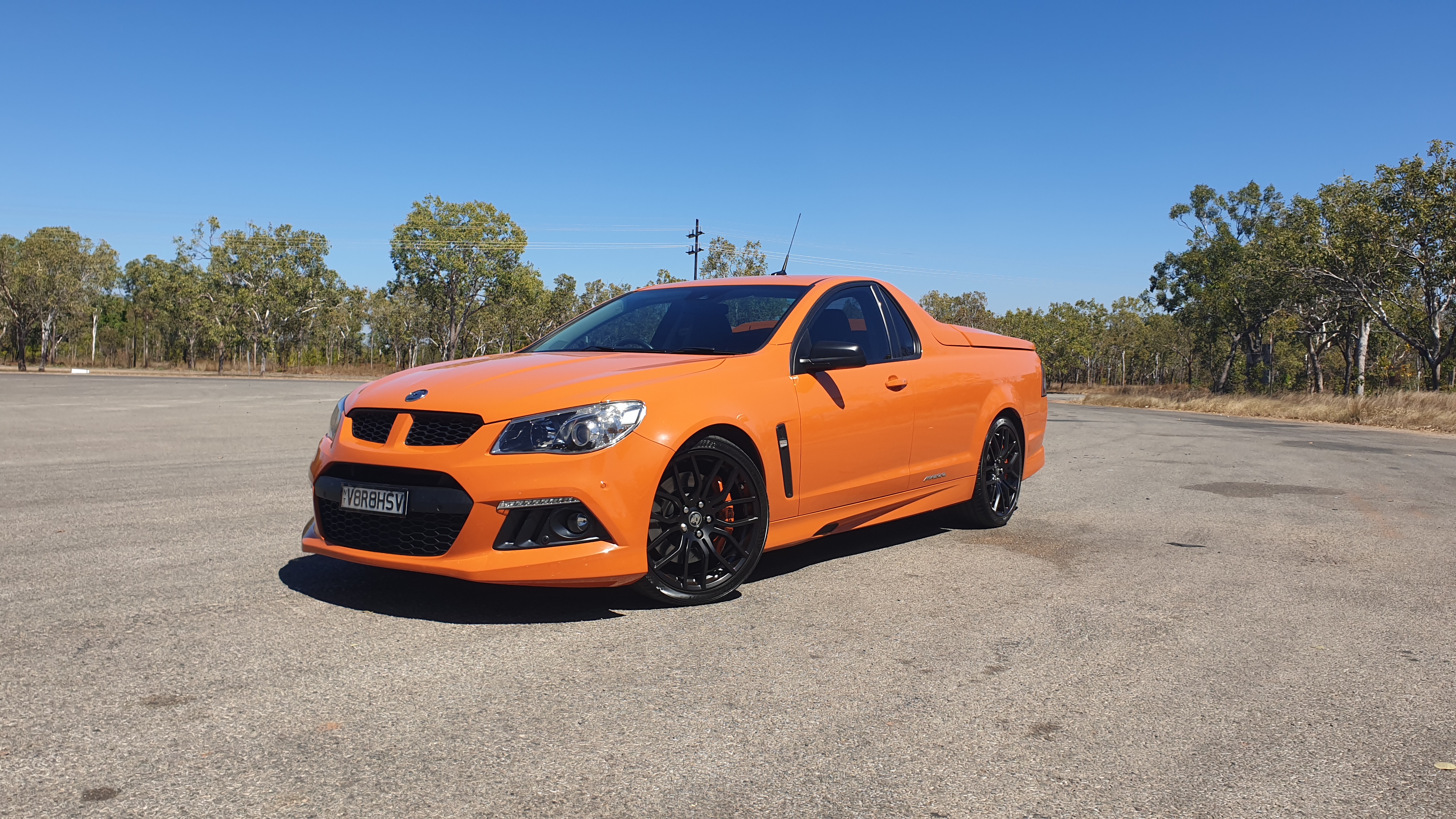 2014 HSV MALOO GEN F R8 6 SP MANUAL UTILITY