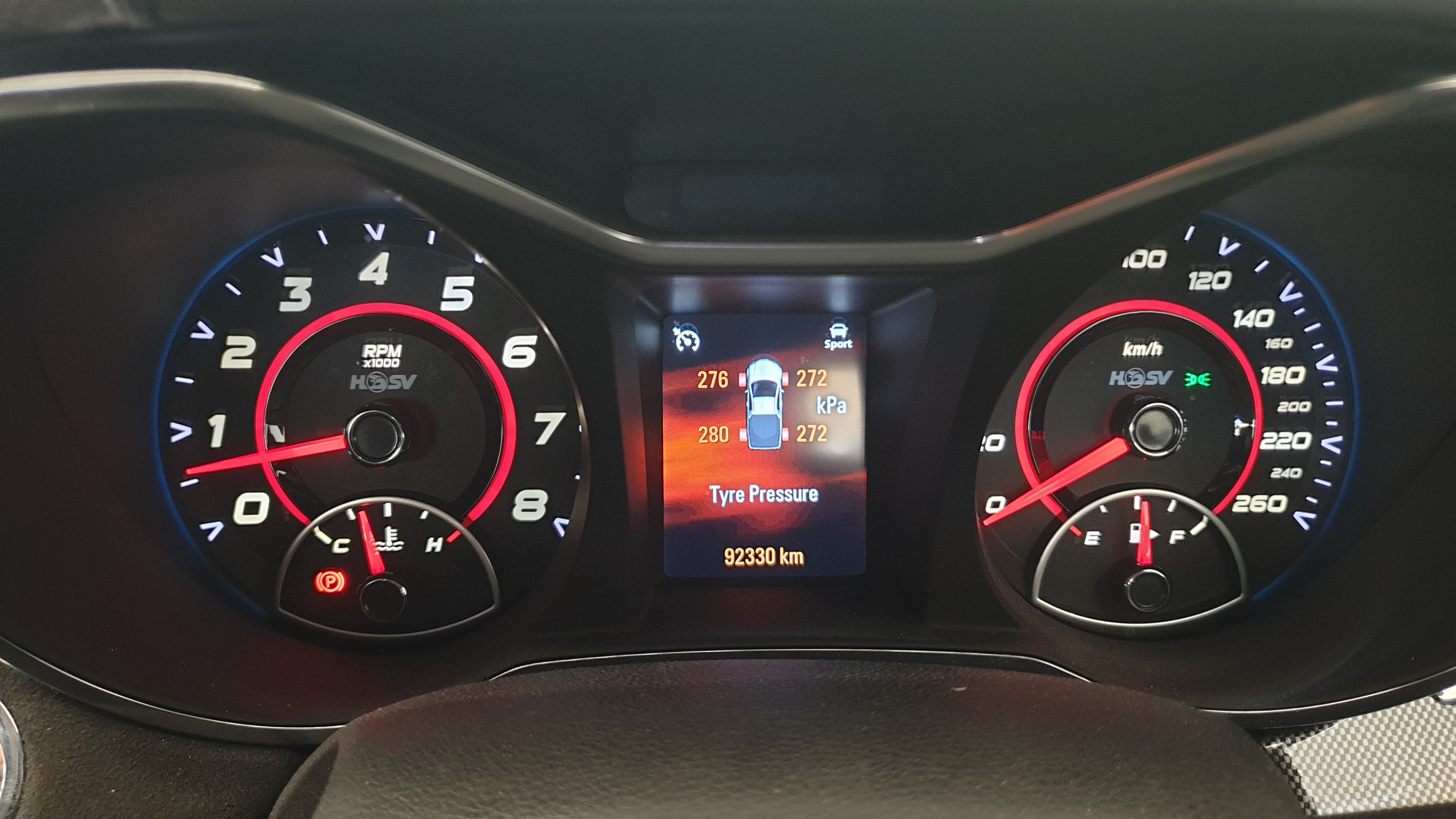 2014 HSV MALOO GEN F R8 6 SP MANUAL UTILITY