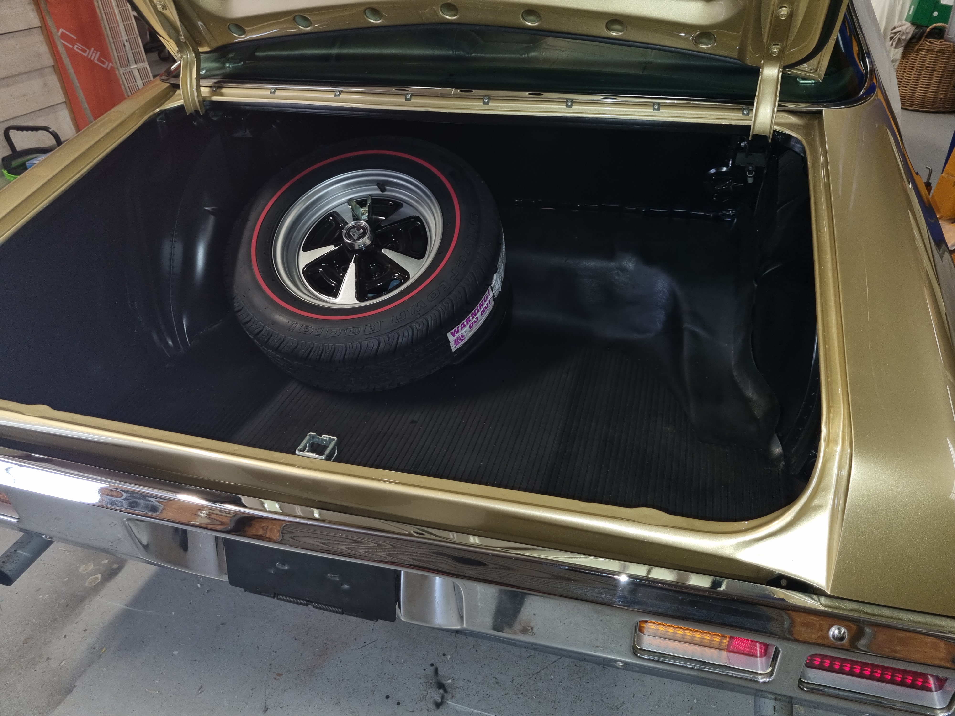 1972 HOLDEN MONARO HQ GTS 4 SP MANUAL 2D COUPE